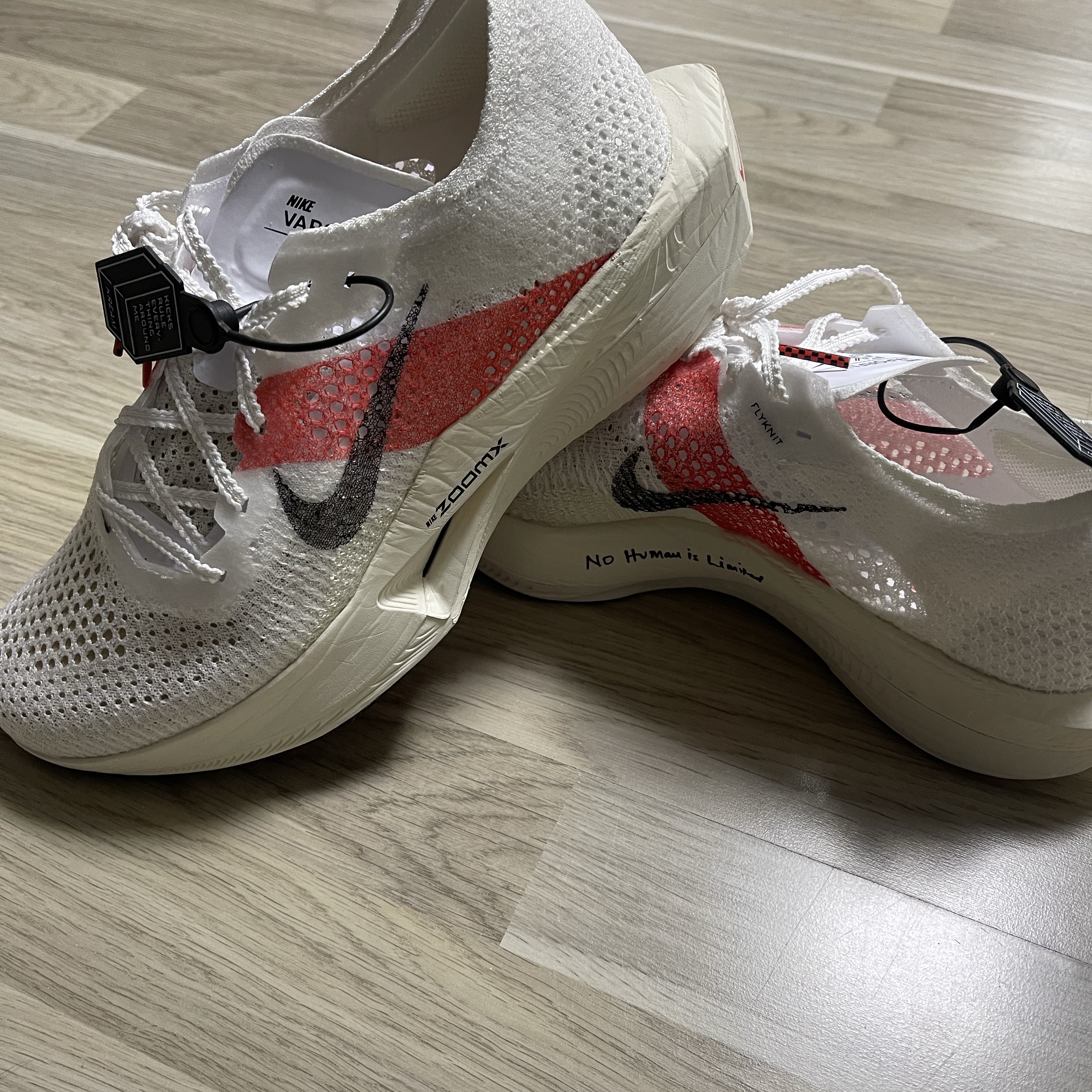 Nike ZoomX Vaporfly Next% 3 Eliud Kipchoge 착용 스타일 - 1