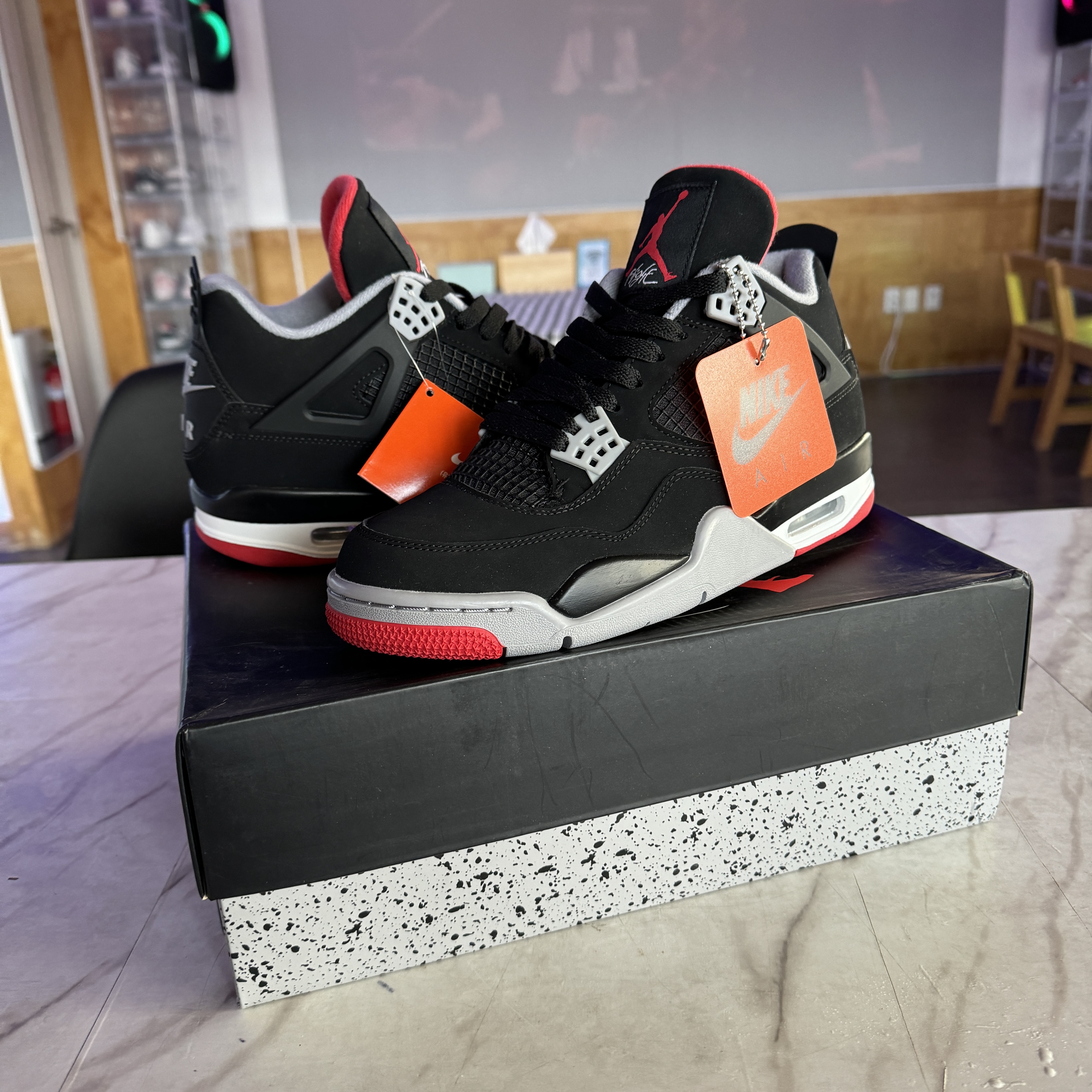 Jordan 4 Retro Bred 2019 착용 스타일 - 1