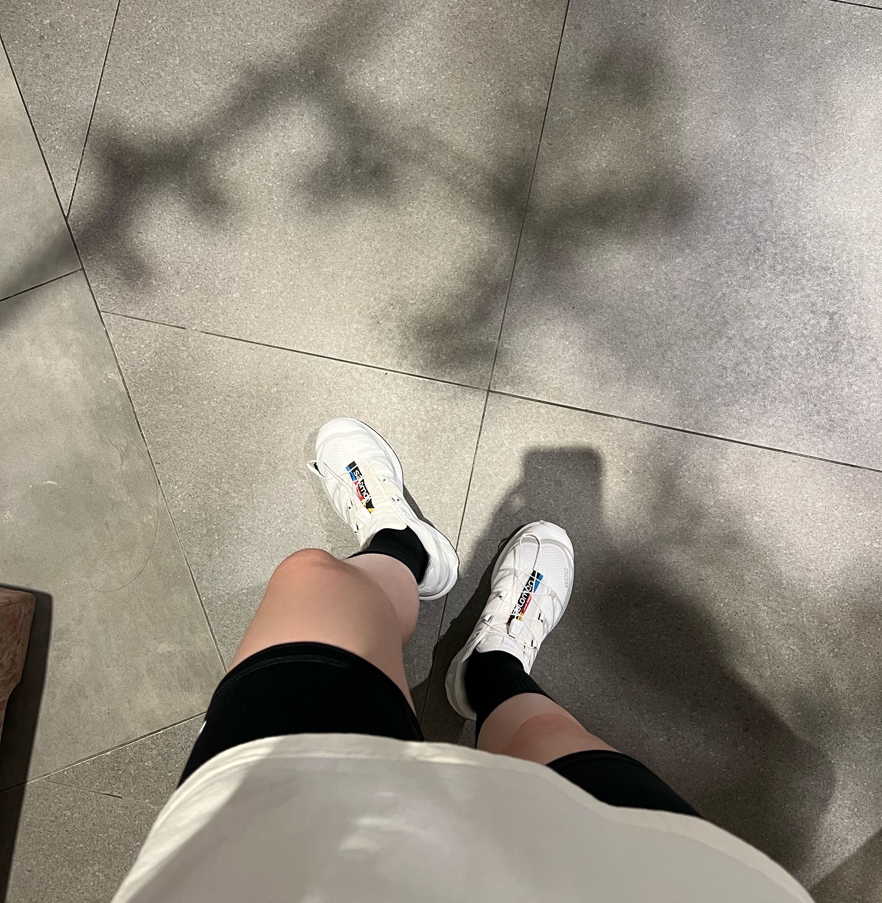 Salomon XT-6 ADV White 착용 스타일