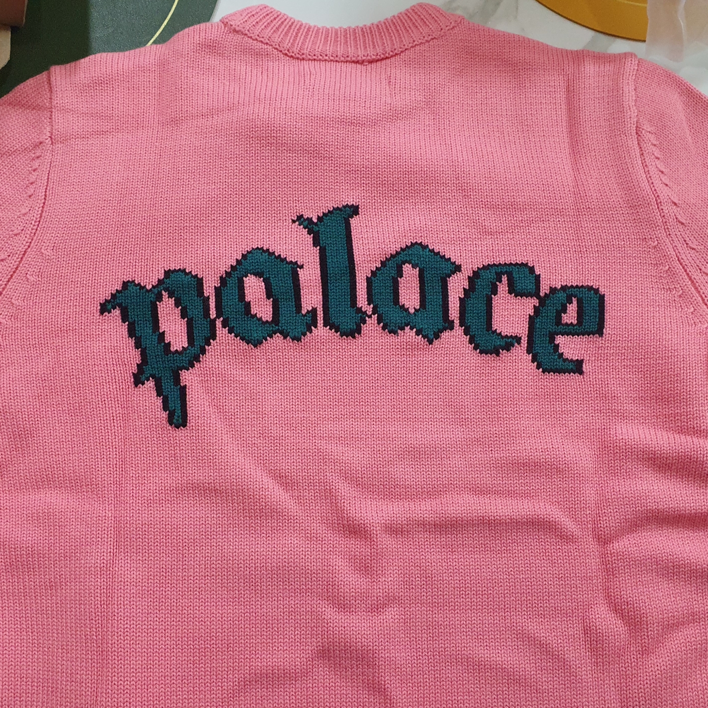 Palace Spitfire Knit Pink - 23SS 착용 스타일 - 1