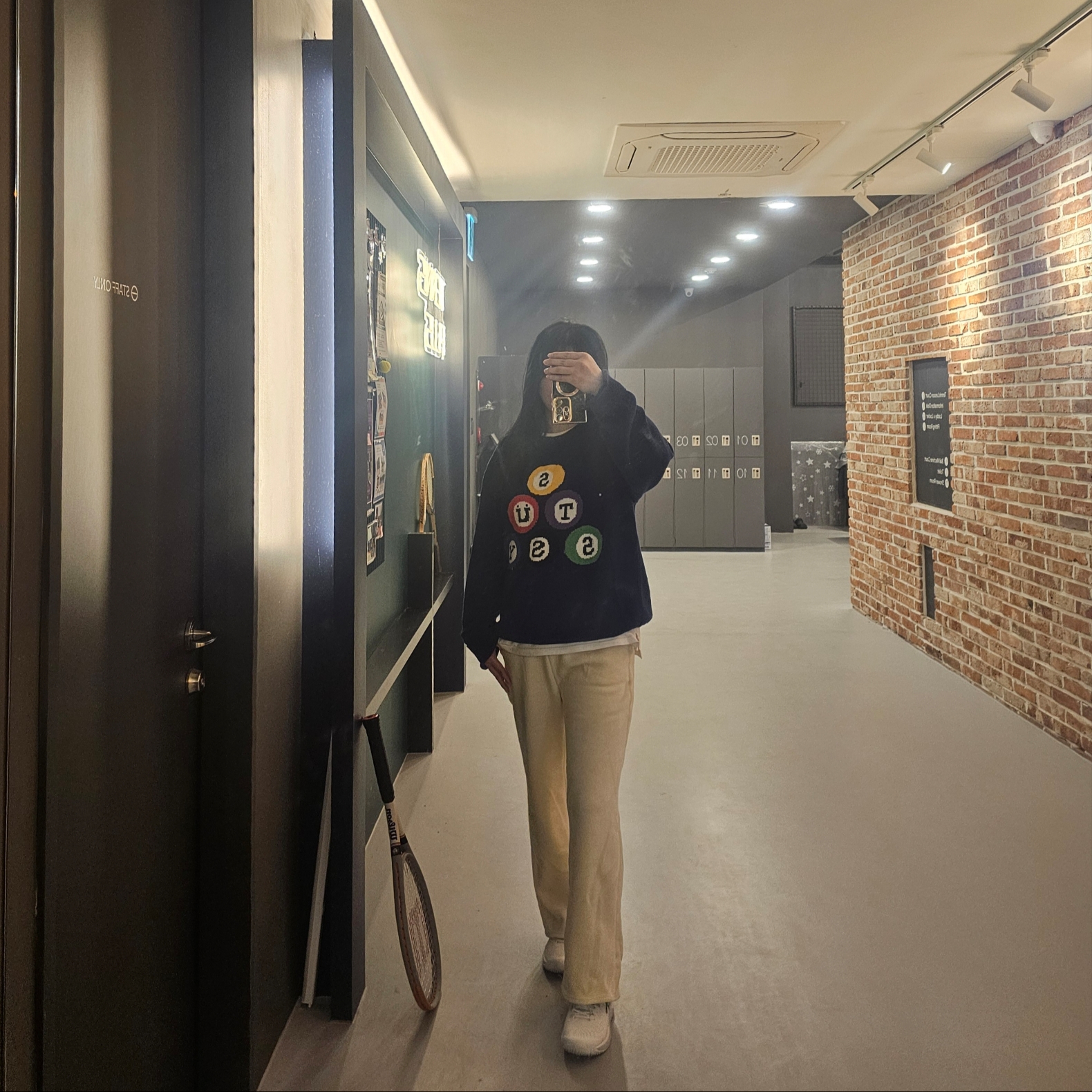 Stussy Billiard Sweater Navy 착용 스타일