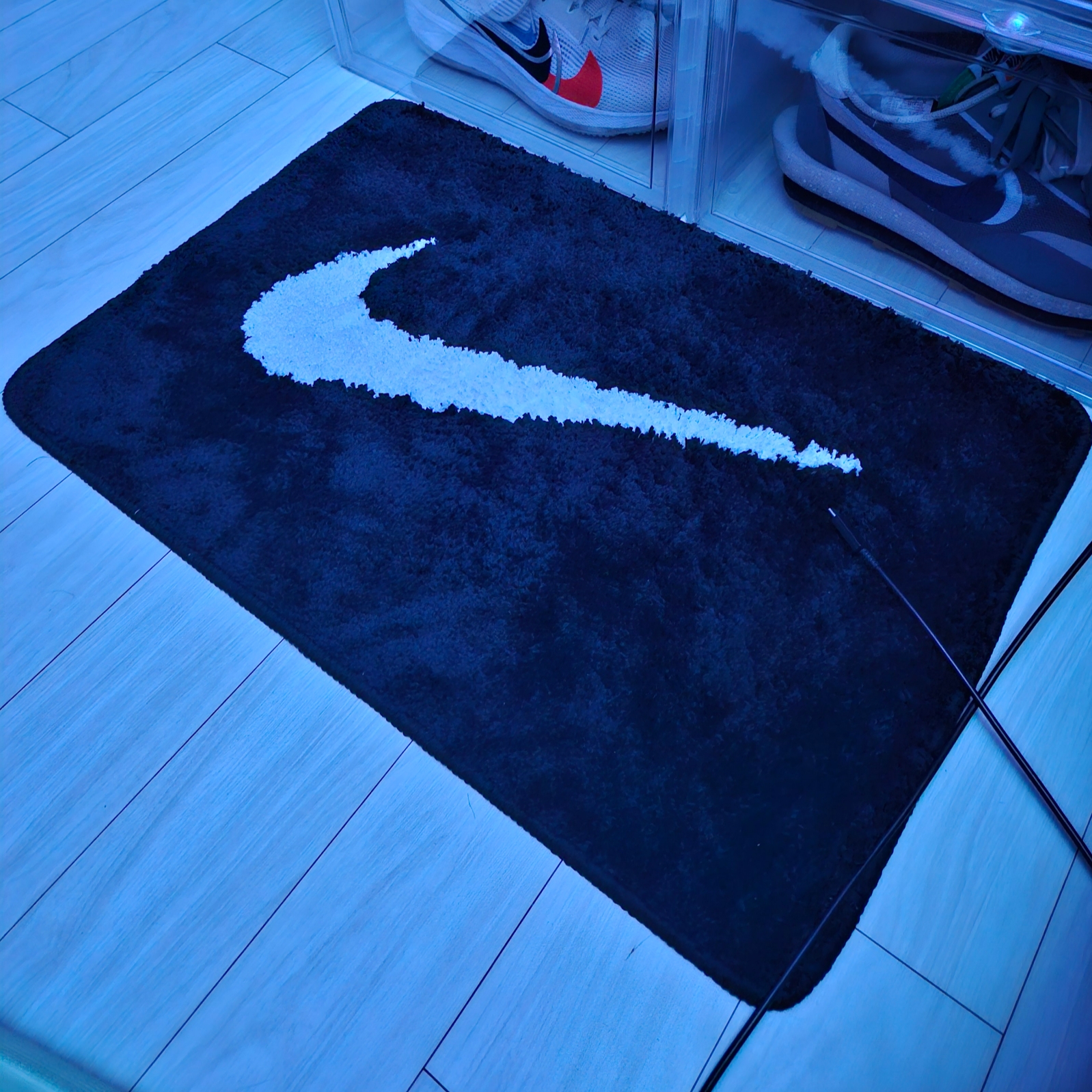Nike Swoosh Rug Black White 착용 스타일