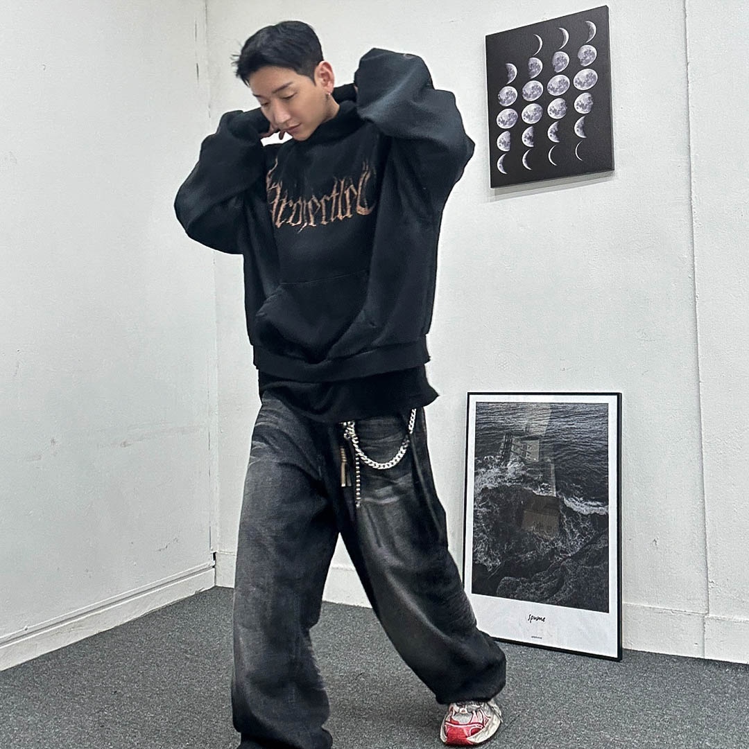 Balenciaga 3XL Sneakers White Red 착용 스타일 - 3