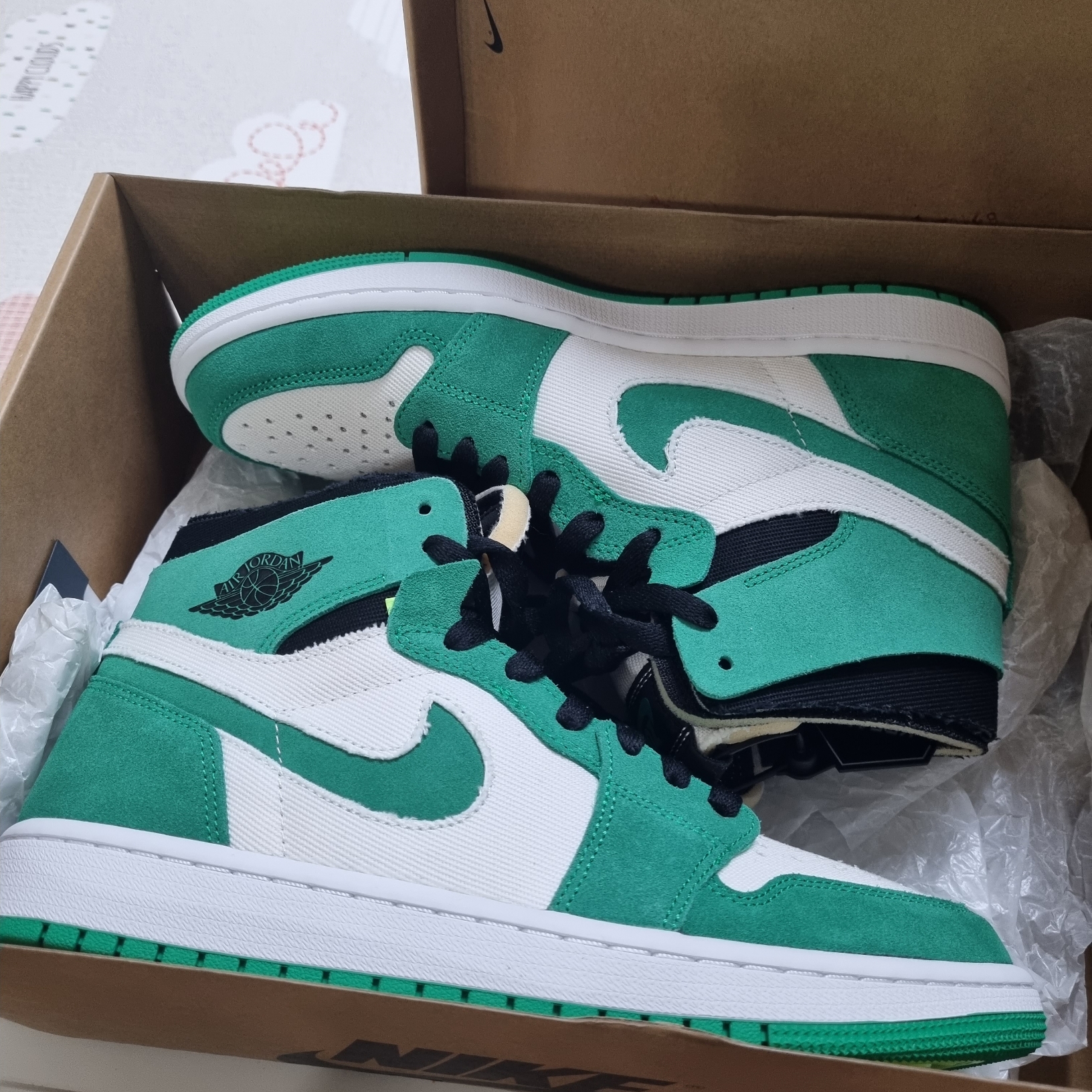 Jordan 1 Zoom Air CMFT Stadium Green 착용 스타일