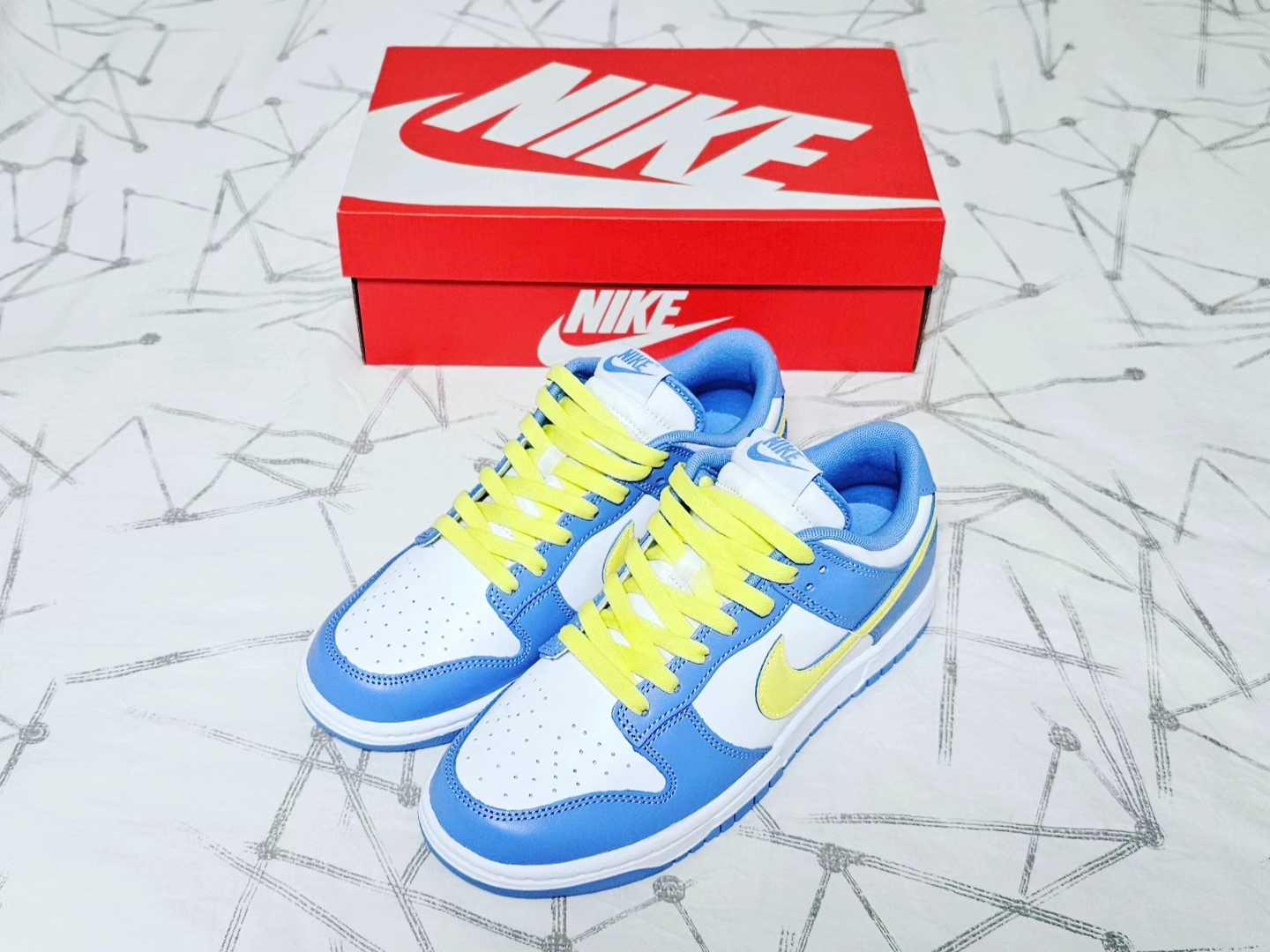 Nike Dunk Low Retro White Polar Blue 착용 스타일 - 1