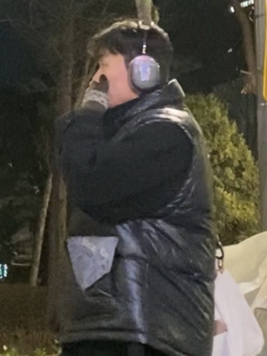 Apple AirPods Max Lightning Space Gray (Korean Ver.), Matin Kim Folded Pocket Down Vest Black 착용 스타일 - 1