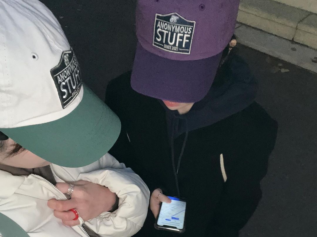 Nff Anonymous Stuff Cap Green, Nff Anonymous Stuff Cap Violet 착용 스타일
