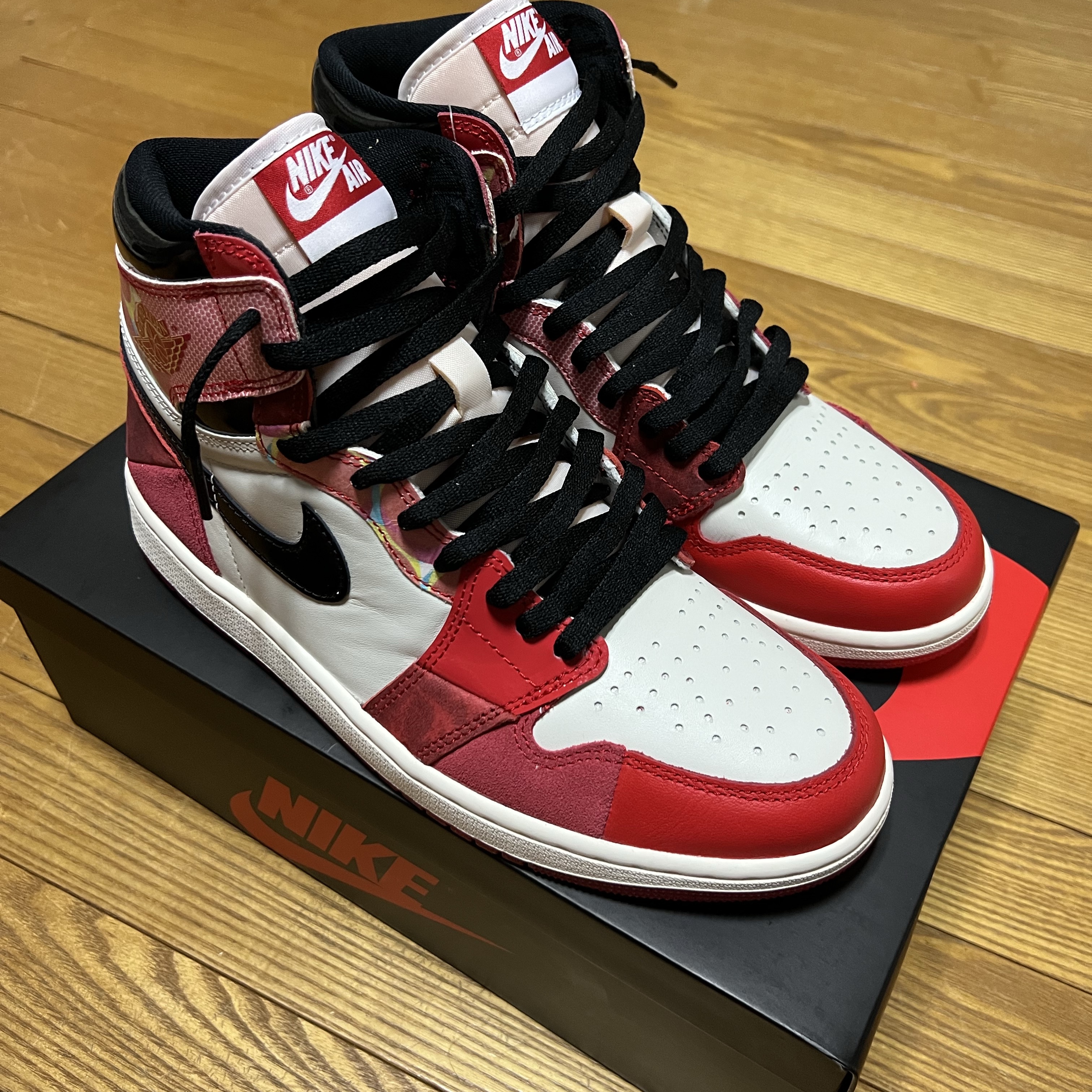 Jordan 1 Retro High Spider-Man Next Chapter, Jordan 1 Retro High OG Chicago 2022 착용 스타일 - 2