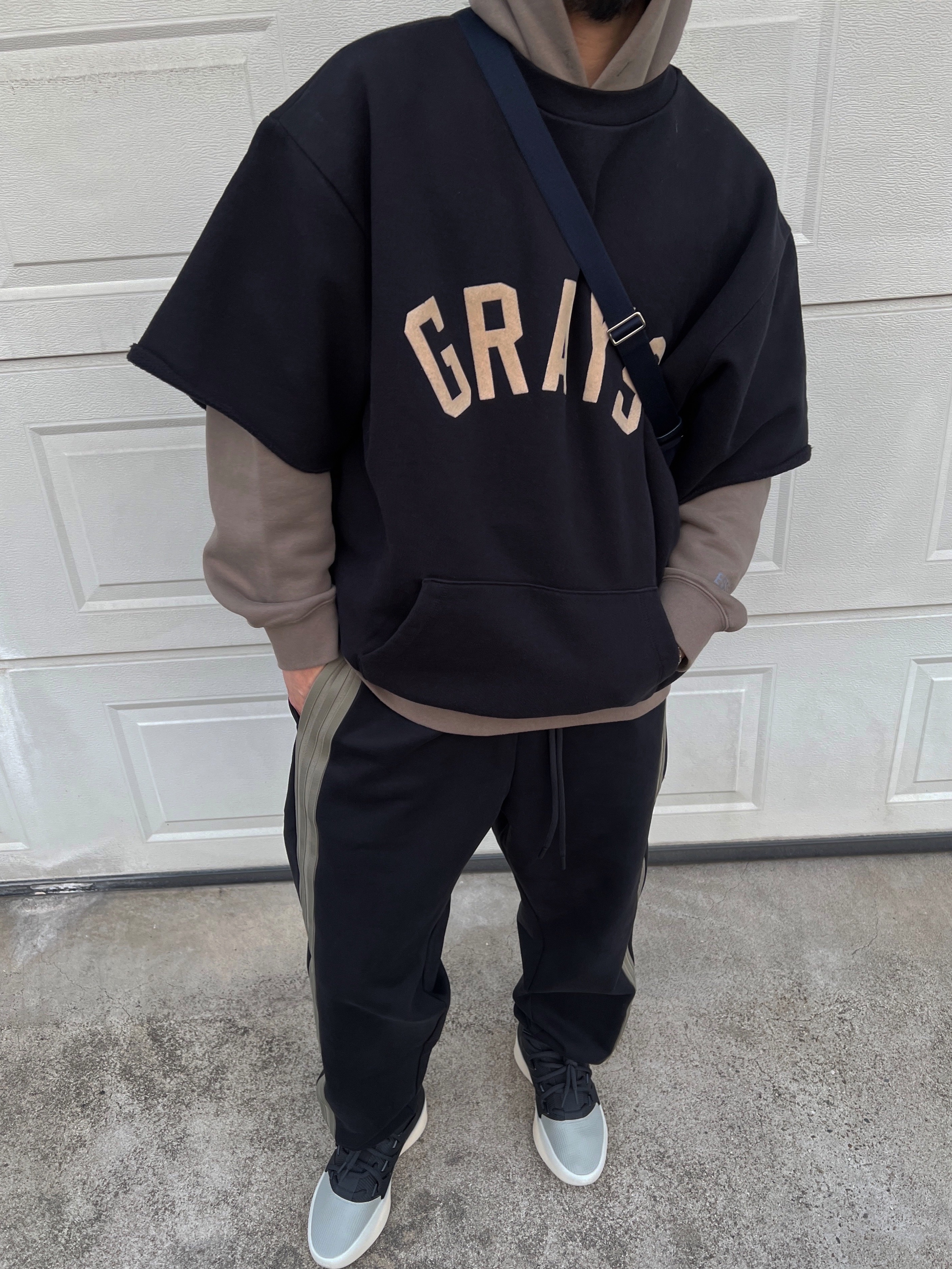 Adidas x Fear of God Athletics I Basketball Carbon Sesame, Adidas x Fear of God Athletics Suede Fleece Sweatpants Black - KR Sizing 착용 스타일