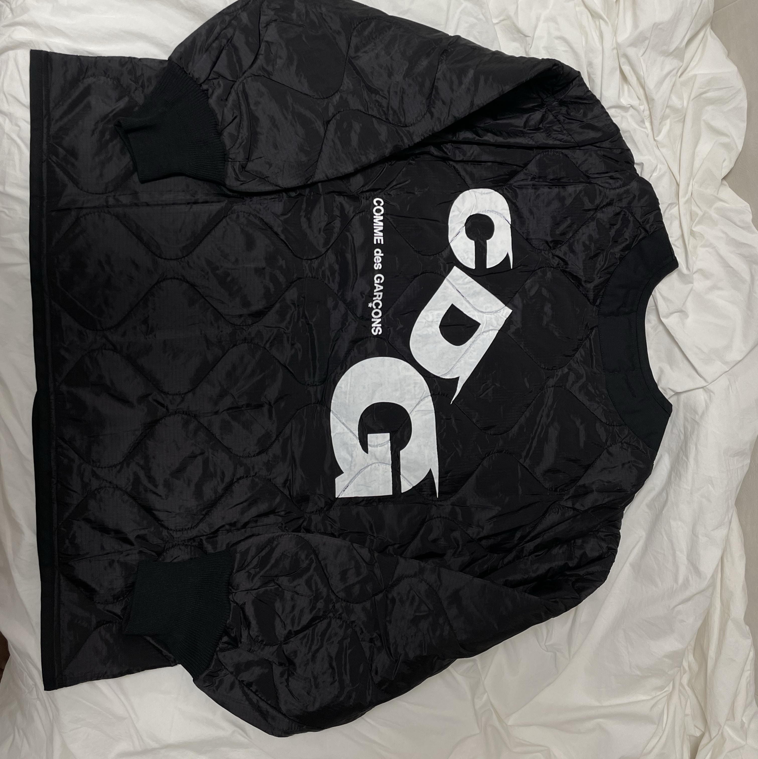 CDG x Alpha Industries Liner Jacket Black, CDG x Alpha Industries Liner Jacket Black 착용 스타일 - 2