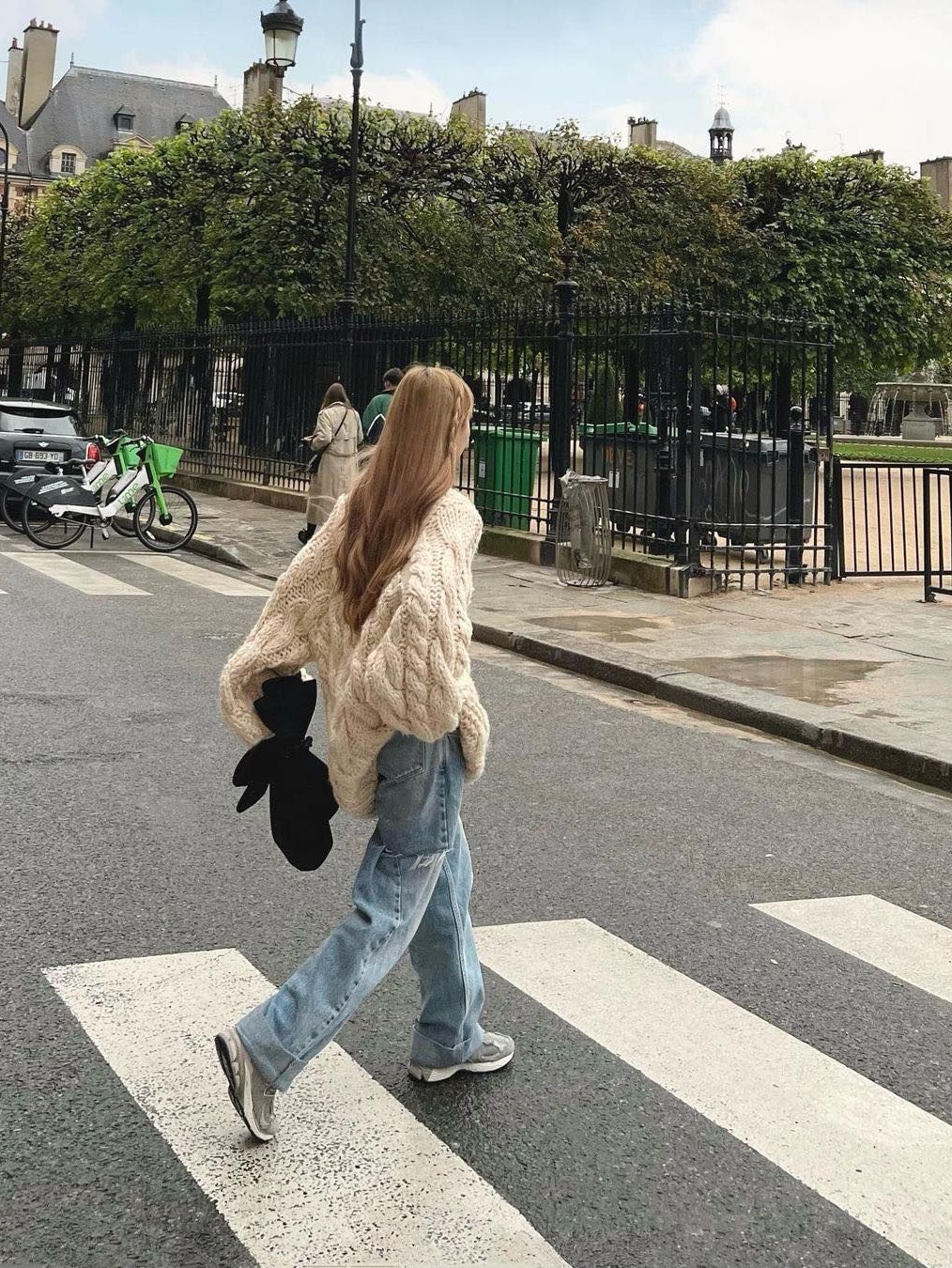 BY RANG Cable Wool Cashmere Sweater Ivory, Supreme Applique Cable Knit Sweater Ivory - 23FW 착용 스타일 - 3