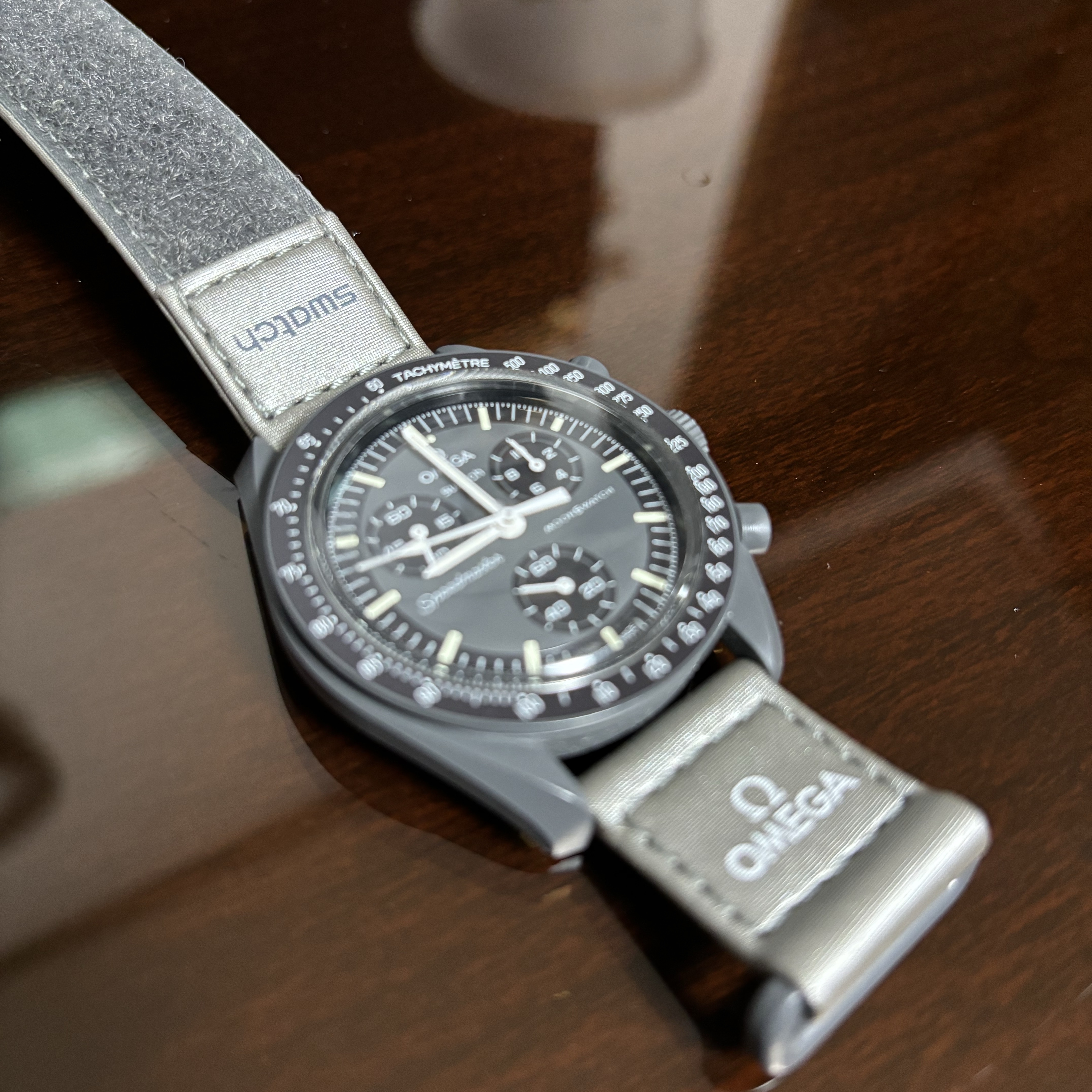 Swatch x Omega Bioceramic MoonSwatch Mission To Mercury 착용 스타일