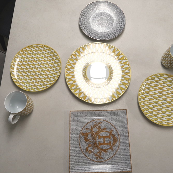 Hermes Soleil d'Hermes Dessert Plate n°1 Yellow (2 Plate) 착용 스타일