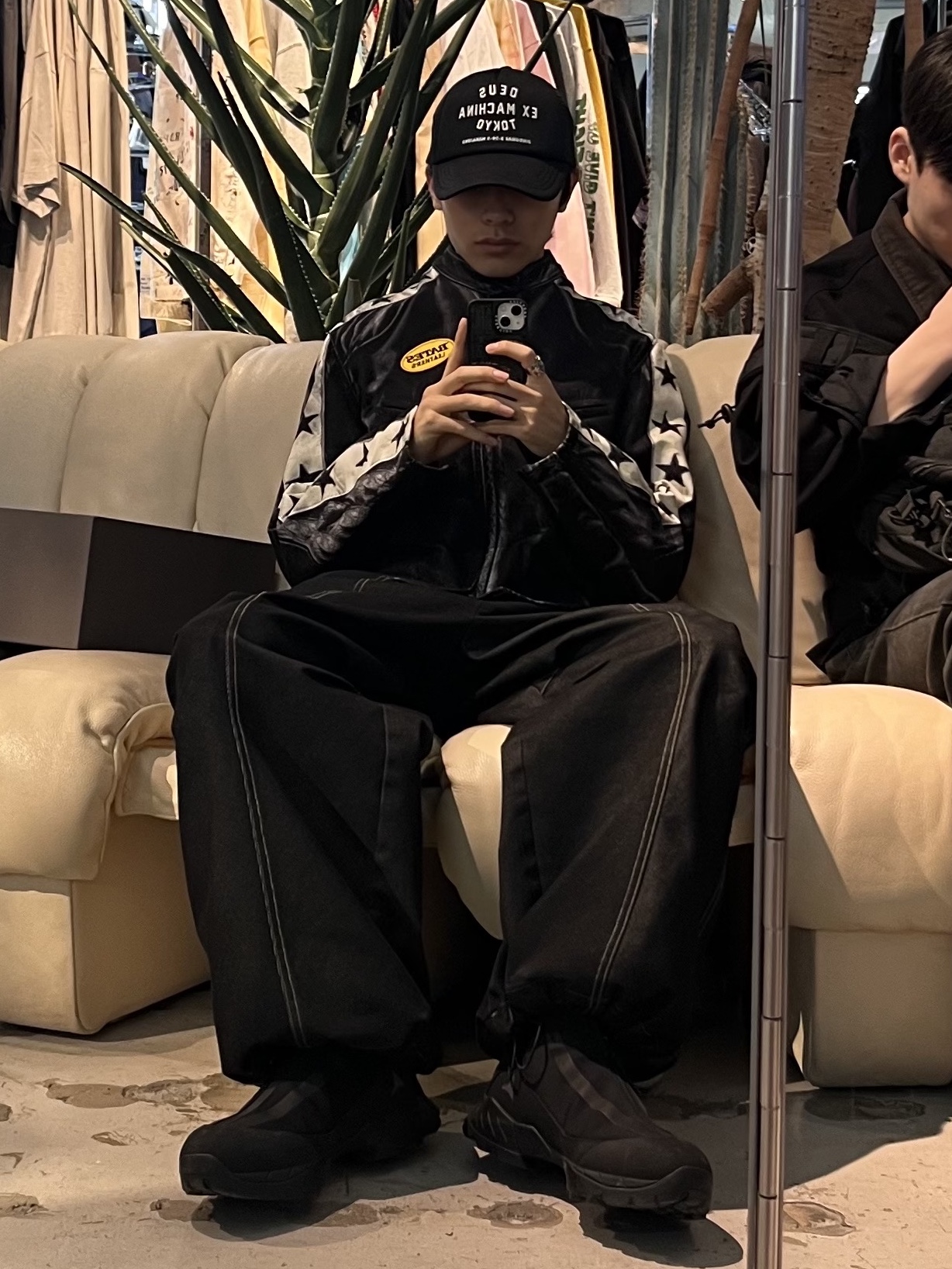 Junya Watanabe x BerBerJin x Bates Leather Star Print Jacket Black, Roa Hiking Teri Black 착용 스타일 - 1