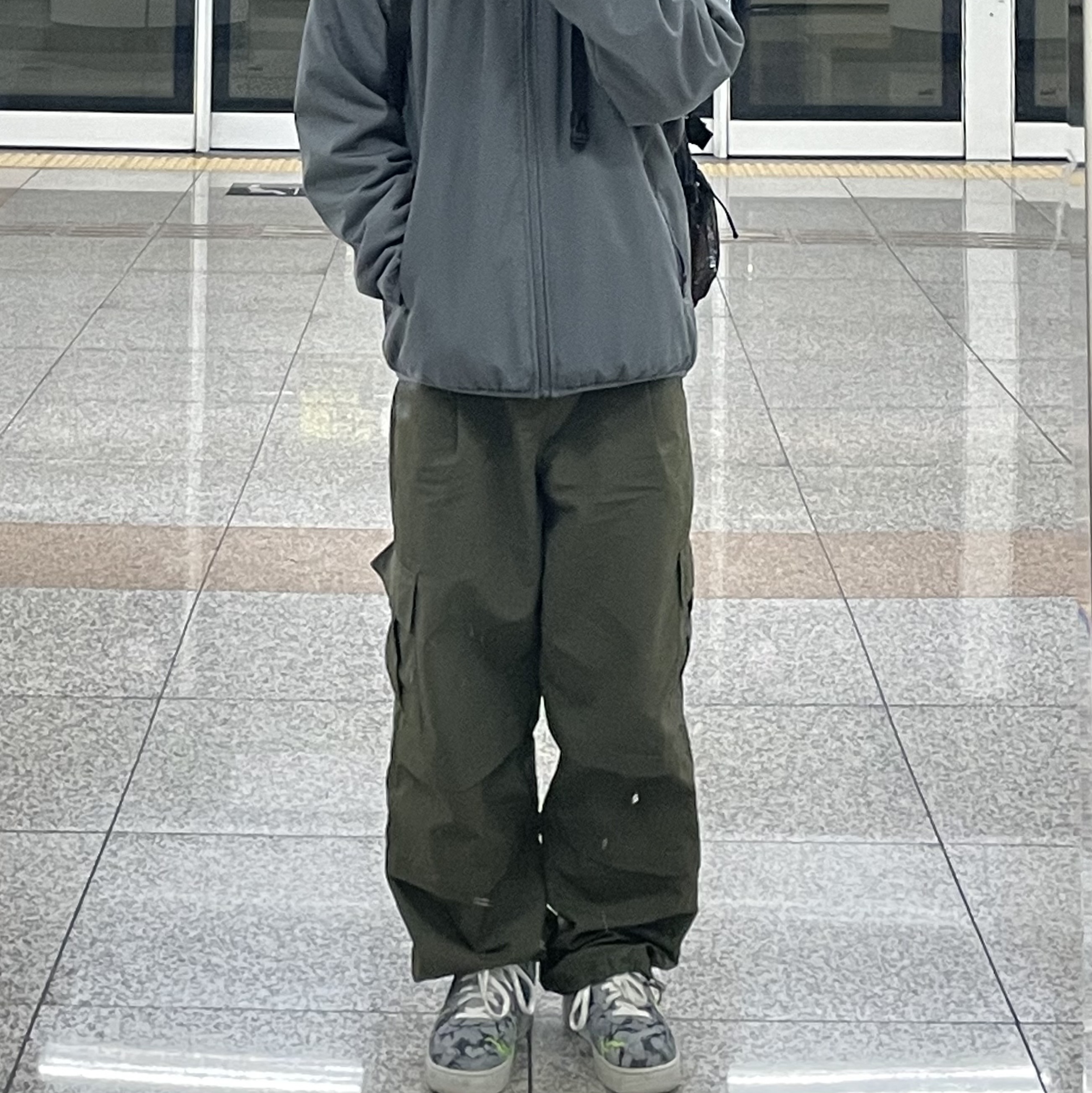 Nike Air Force 1 '07 LX Smoke Grey 착용 스타일