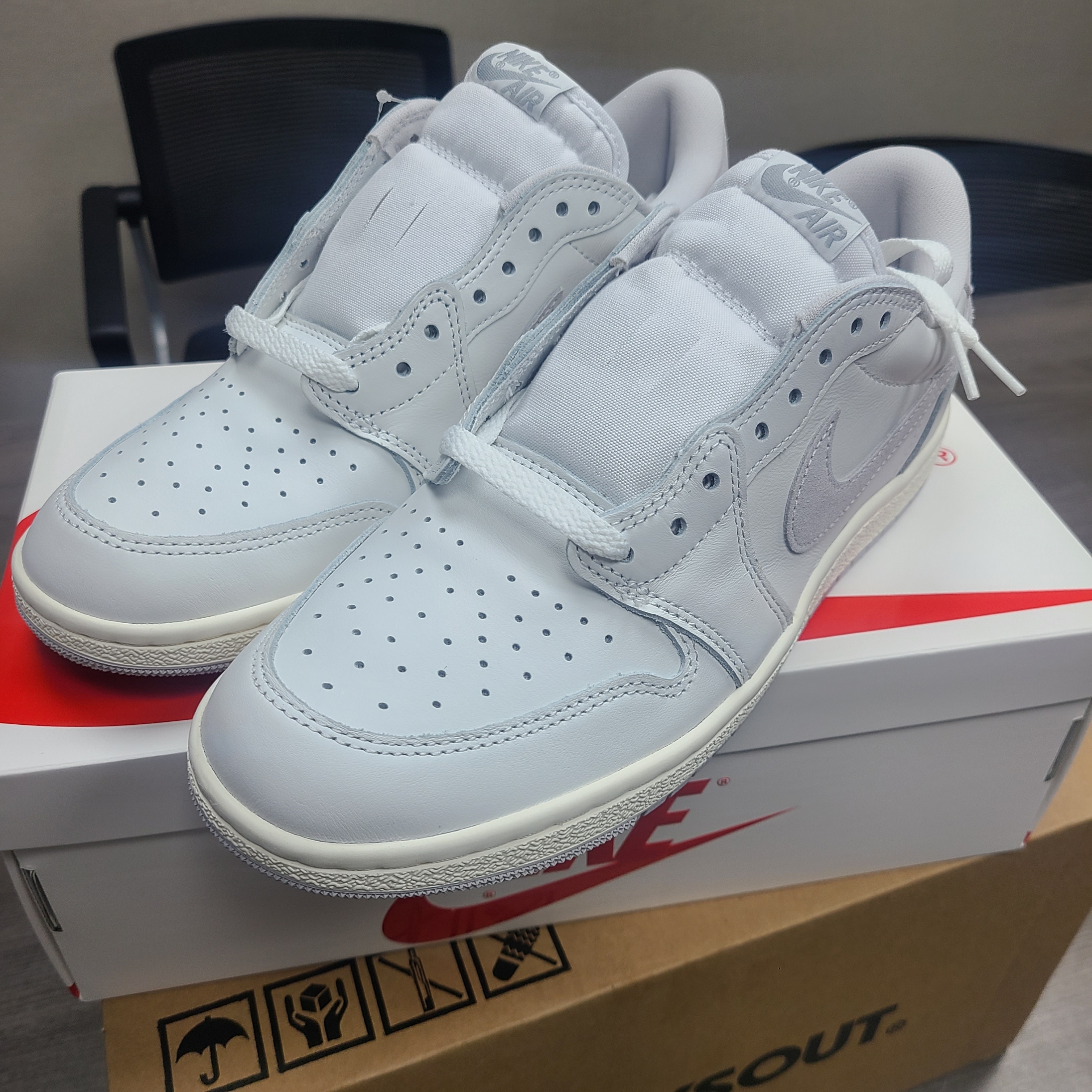 Jordan 1 Low 85 Neutral Grey 착용 스타일
