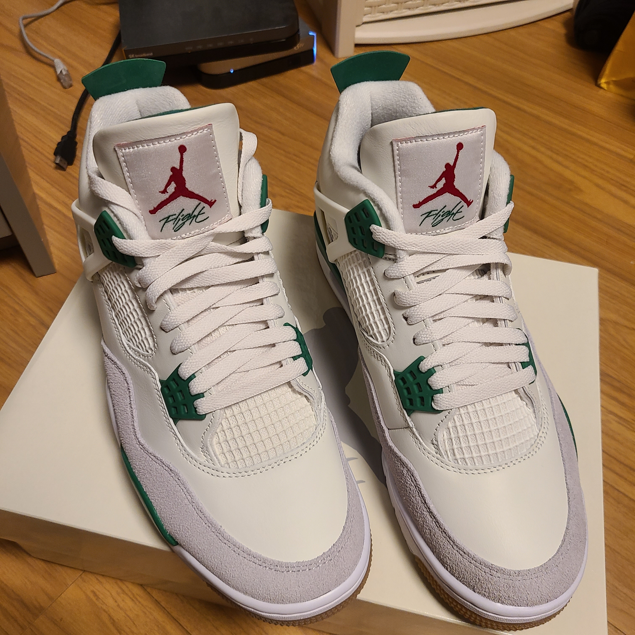 Jordan 4 x Nike SB Retro SP Pine Green 착용 스타일 - 2