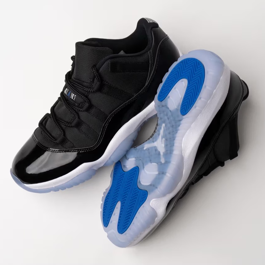 Jordan 11 Retro Low IE Space Jam, Jordan 11 CMFT Low White Black 착용 스타일 - 3