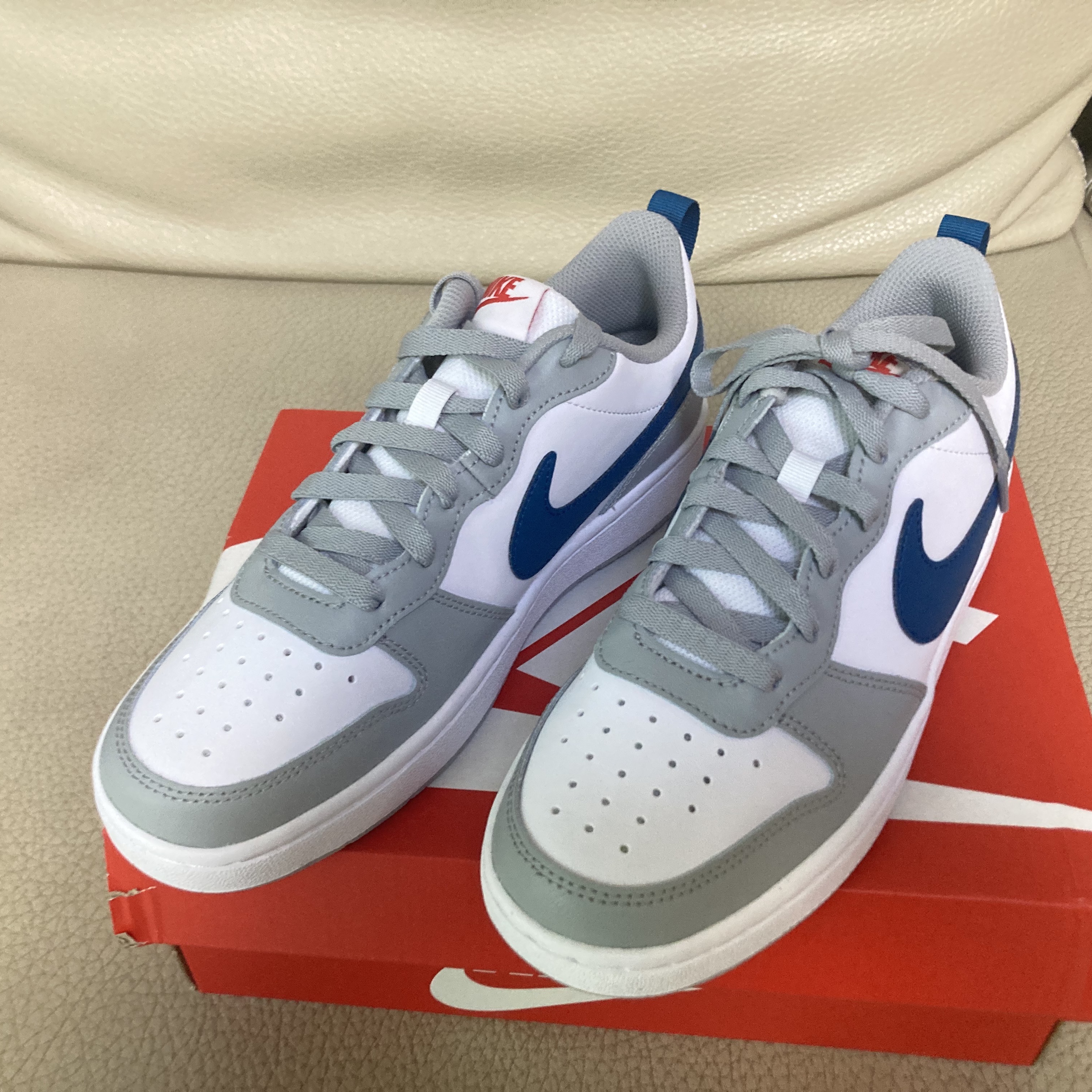(GS) Nike Court Borough Low 2 Light Smoke Grey 착용 스타일