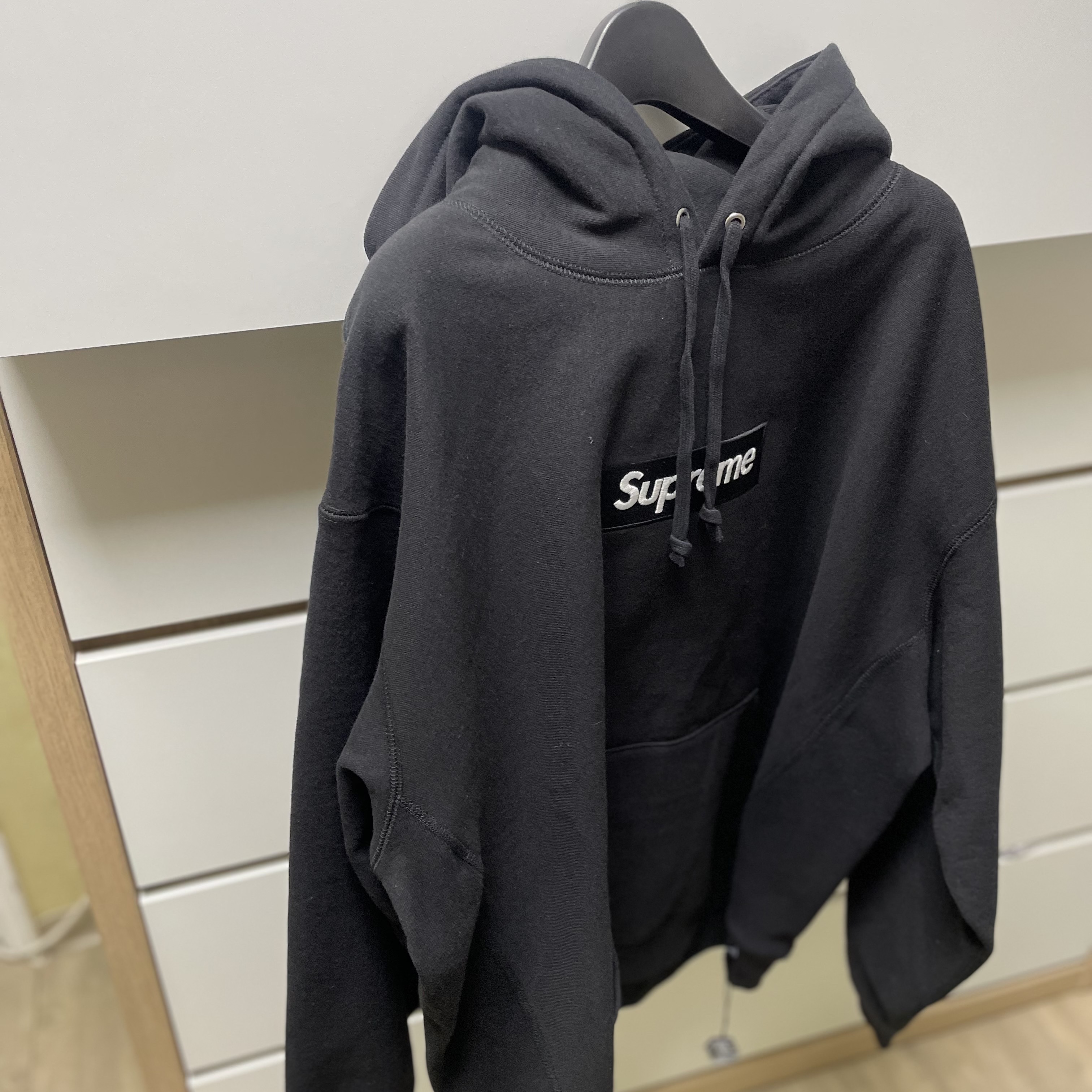 Supreme Box Logo Hooded Sweatshirt Black - 23FW 착용 스타일 - 2
