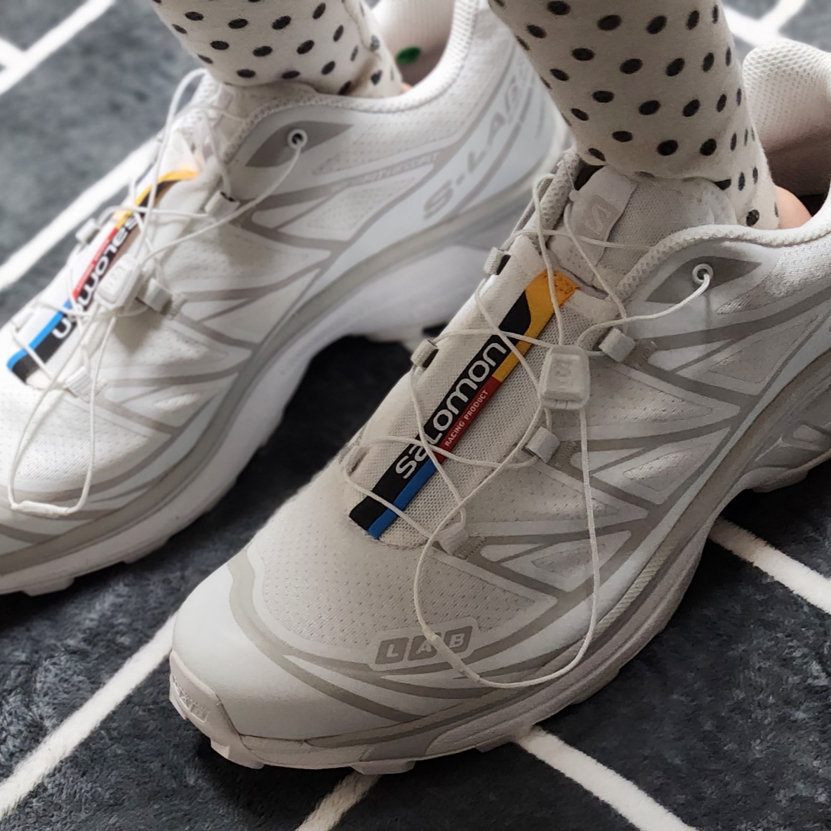 Salomon XT-6 ADV White 착용 스타일