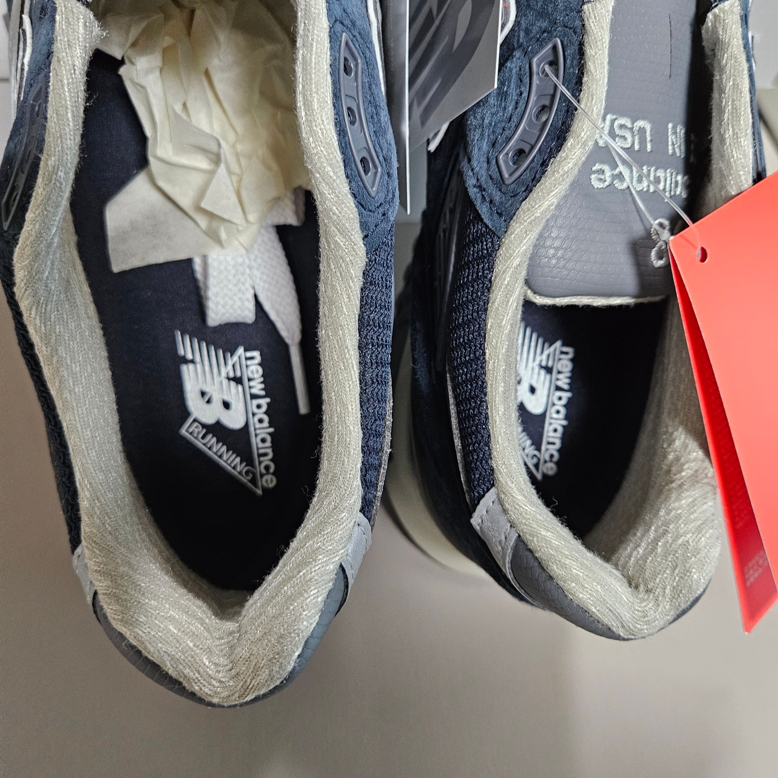 New Balance 998 Made in USA Navy Grey 착용 스타일 - 5