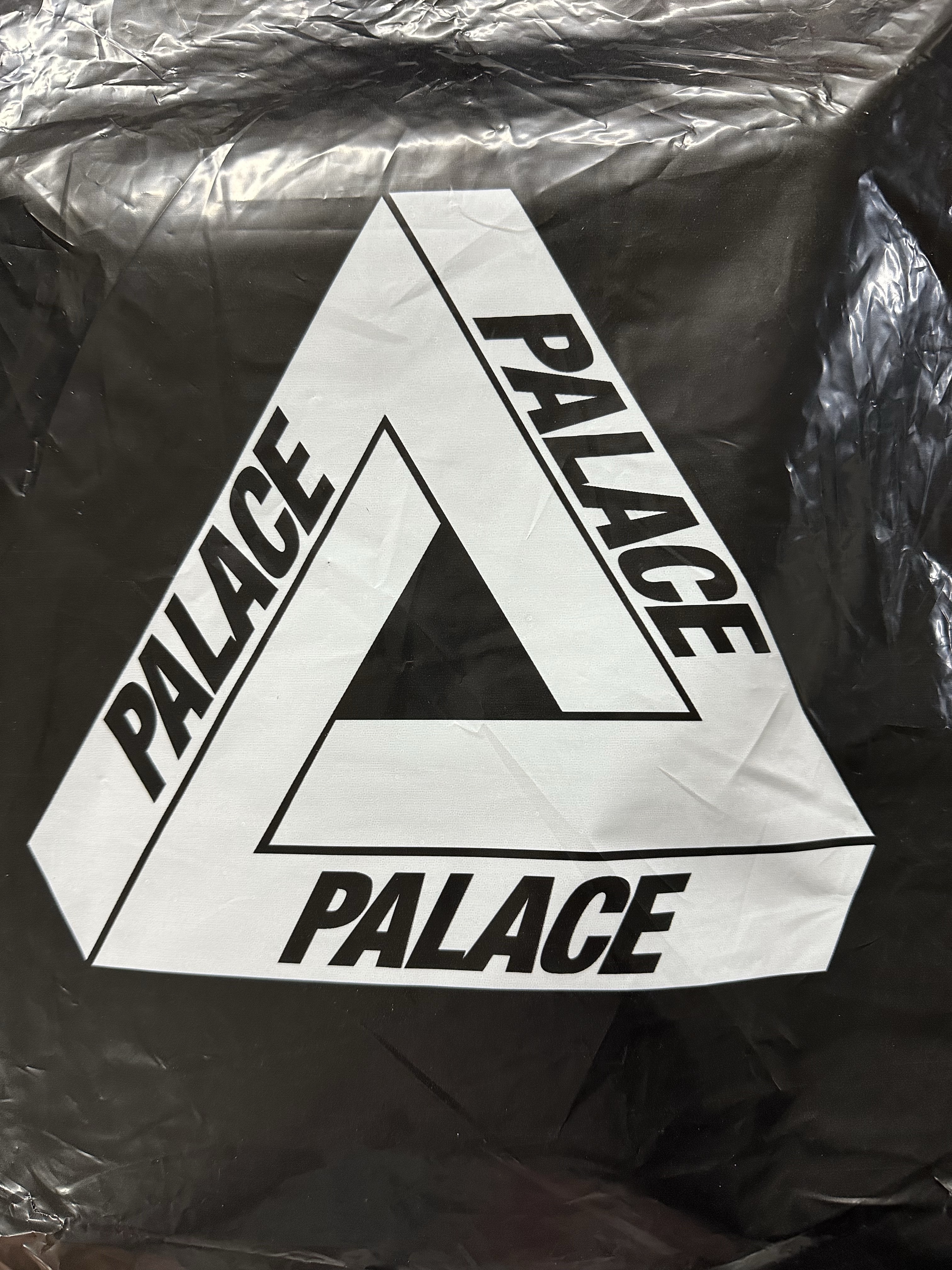 Palace Tri Pocket Jogger Black - 23SS 착용 스타일 - 2
