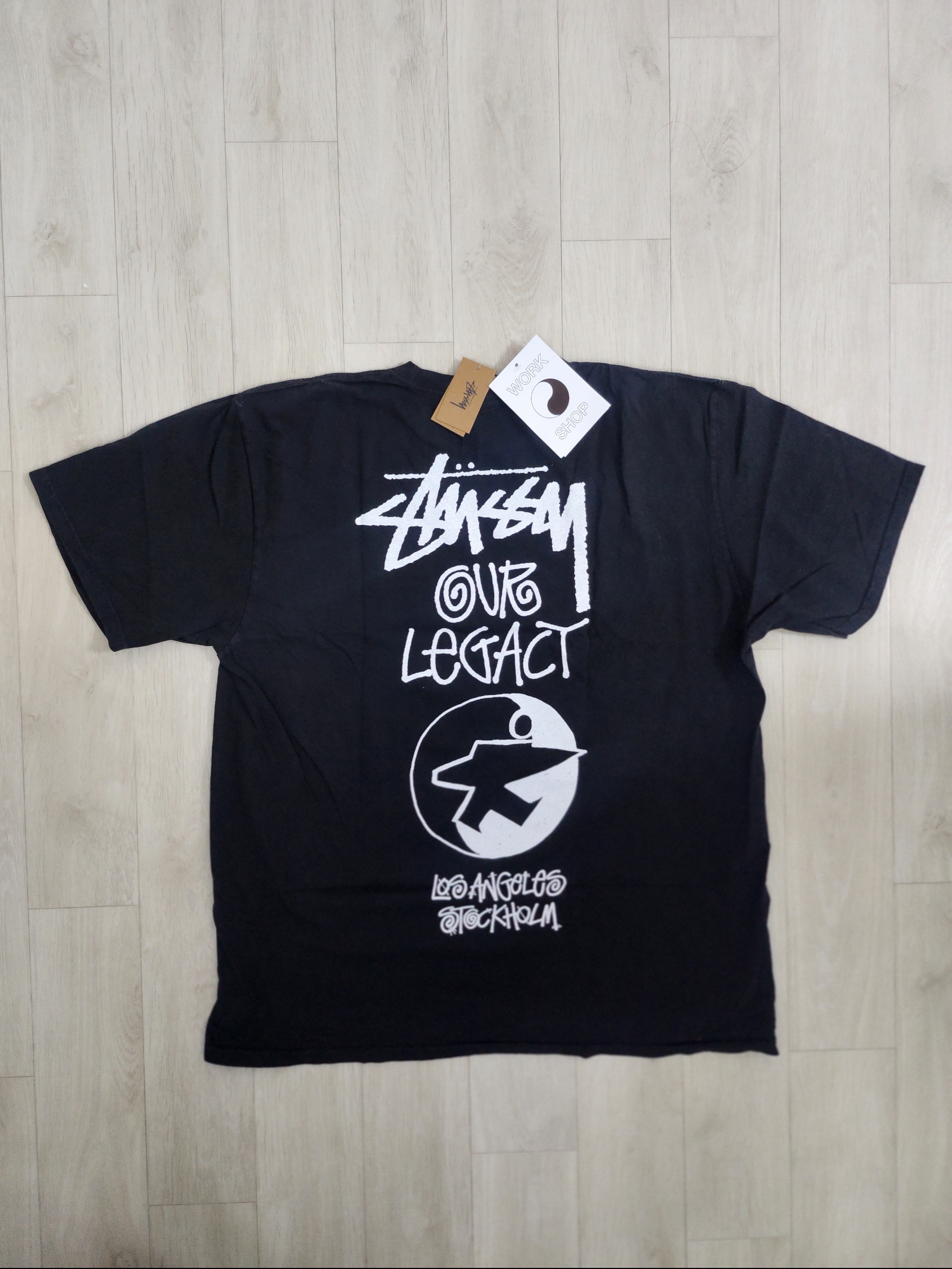 Stussy x Our Legacy Surfman Pigment Dyed T-Shirt Black 착용 스타일 - 2