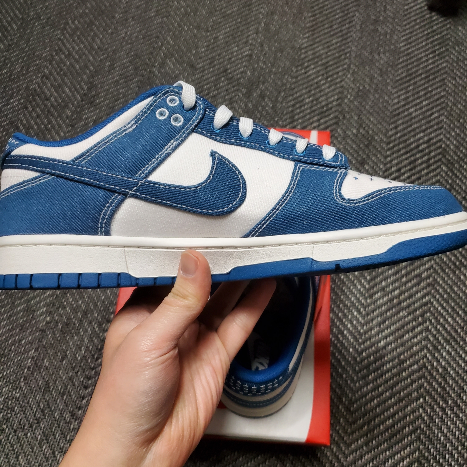 Nike Dunk Low Retro SE Industrial Blue 착용 스타일