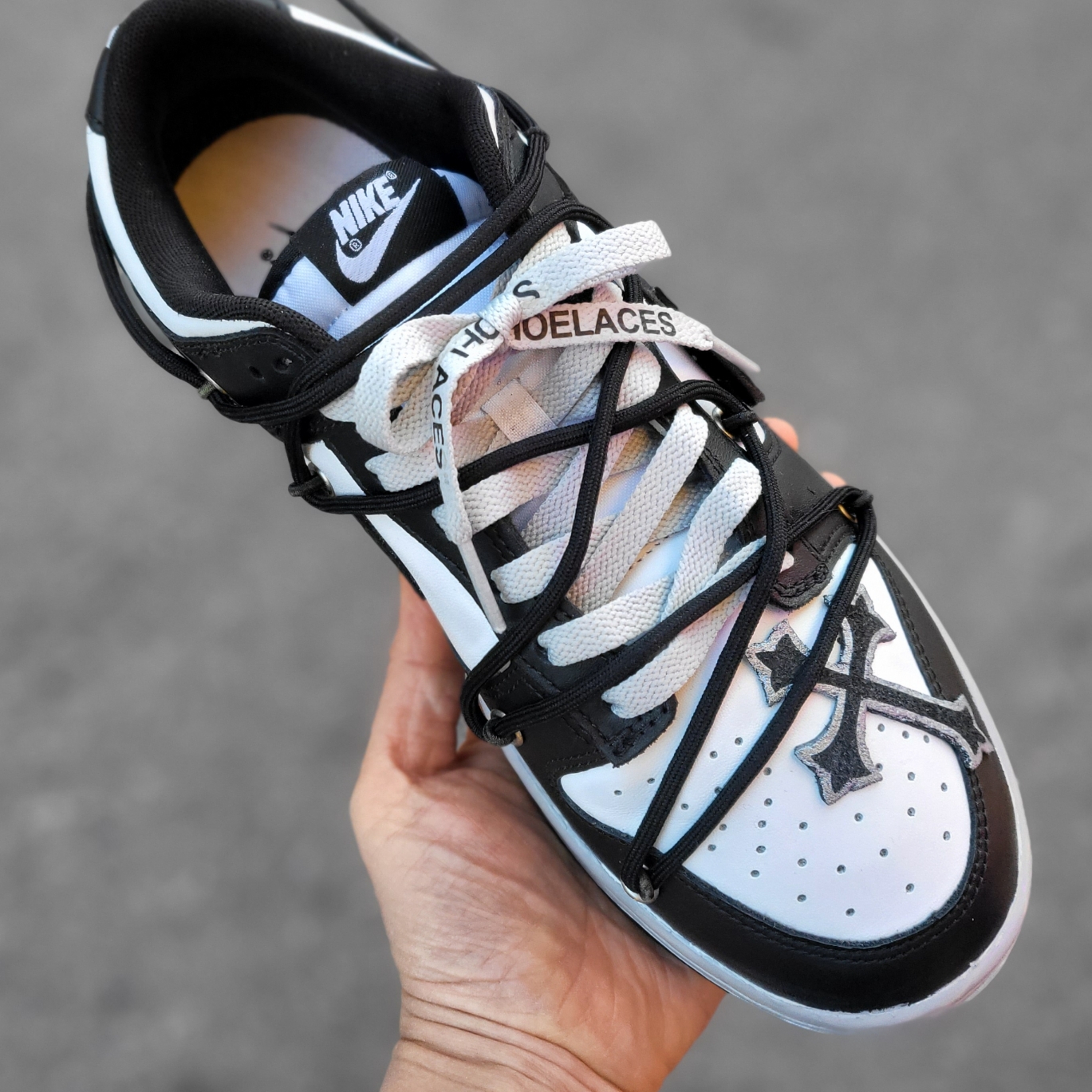 Nike Dunk Low Retro Black 착용 스타일 - 2