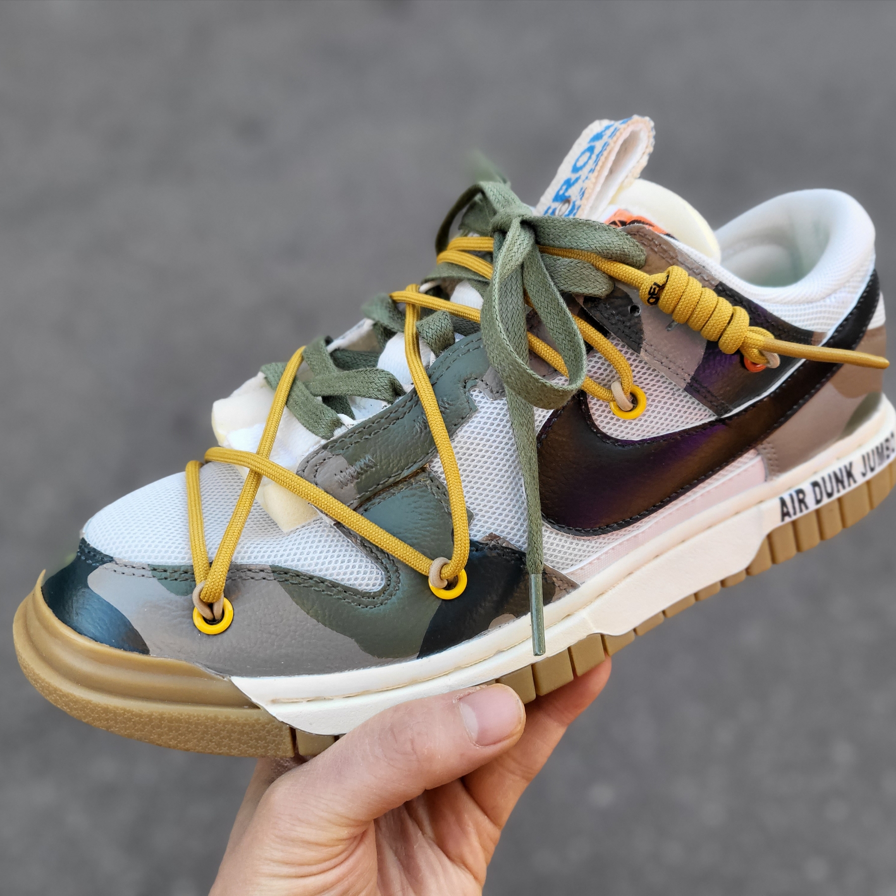 Nike Air Dunk Jumbo Photon Dust 착용 스타일 - 1