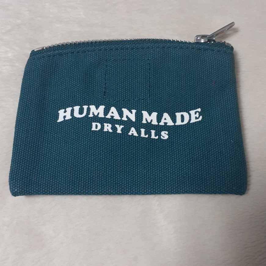 Human Made Card Case Green 착용 스타일 - 2