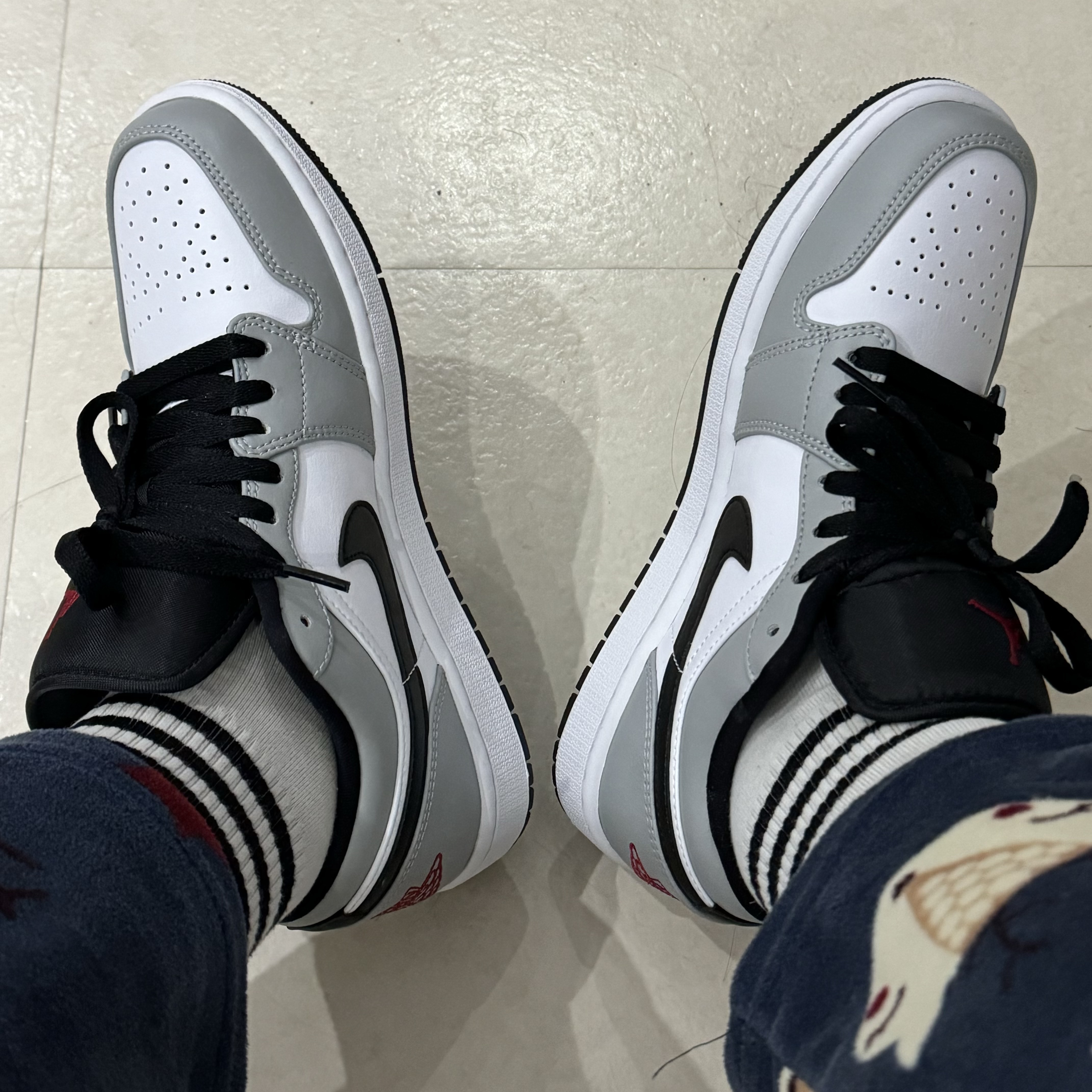Jordan 1 Low Light Smoke Grey 착용 스타일