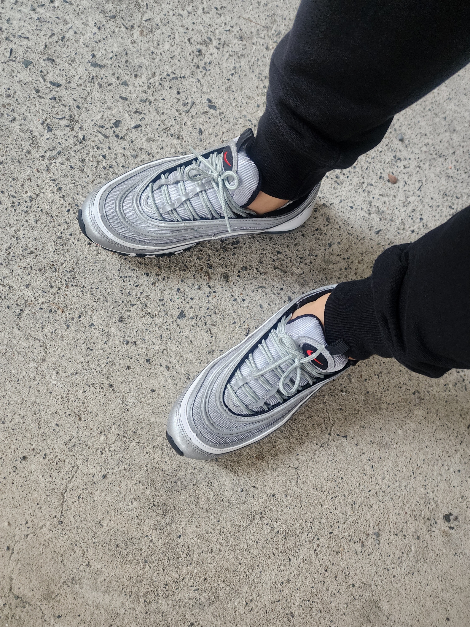 Nike Air Max 97 OG Silver Bullet 2022 착용 스타일