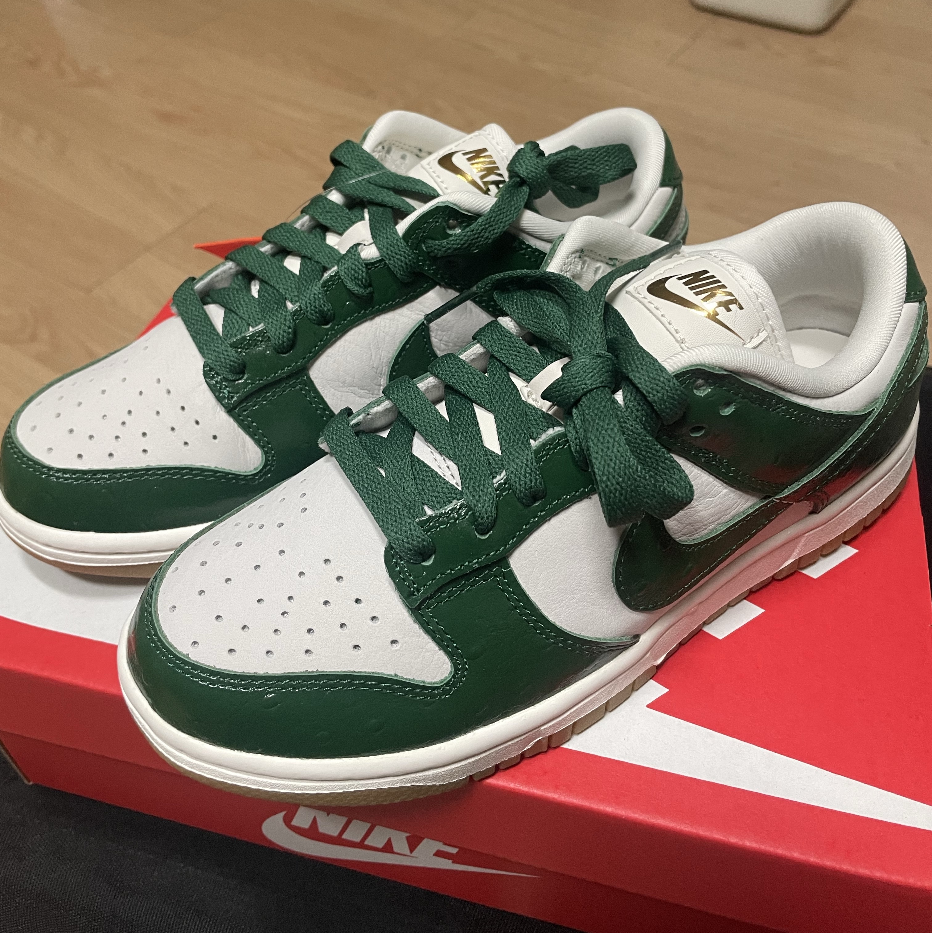 (W) Nike Dunk Low Gorge Green 착용 스타일