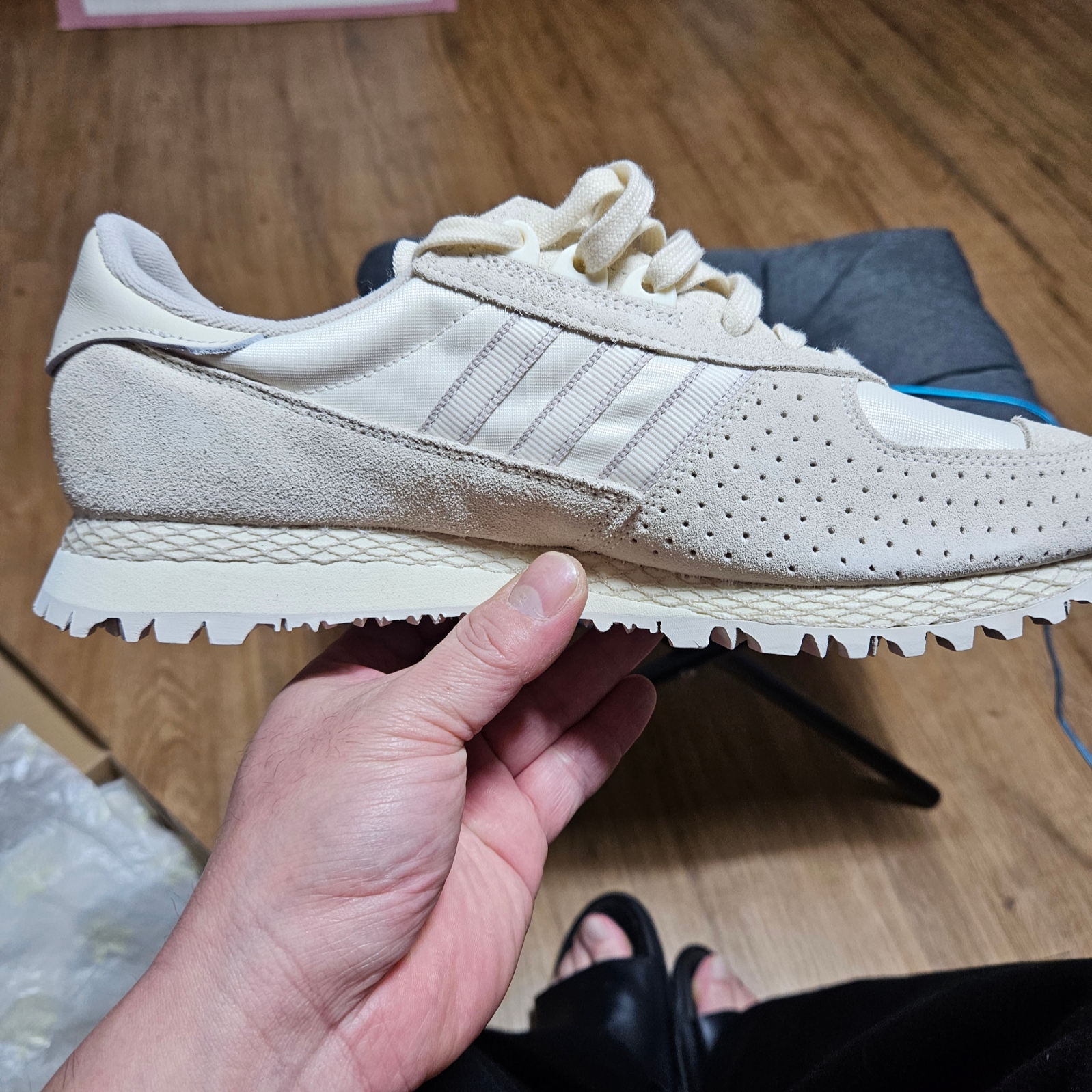 Adidas City Marathon PT White Brown 착용 스타일 - 2