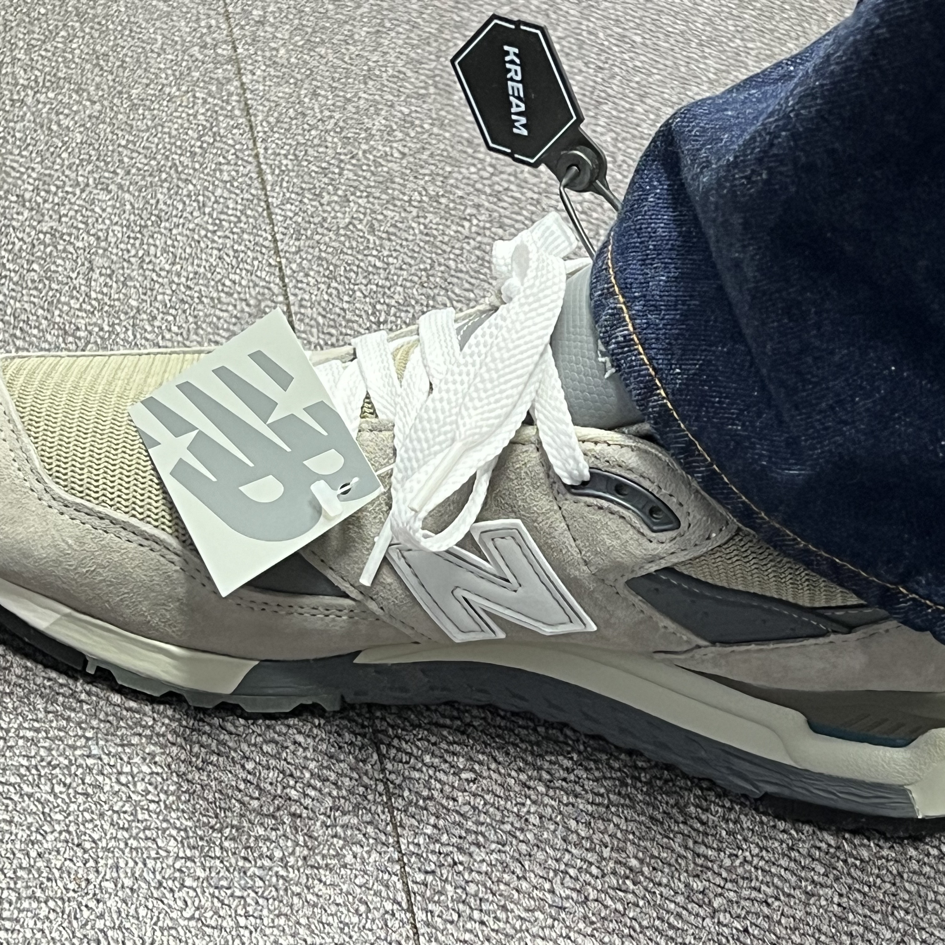 New Balance 998 Core Made in USA Grey Silver 착용 스타일