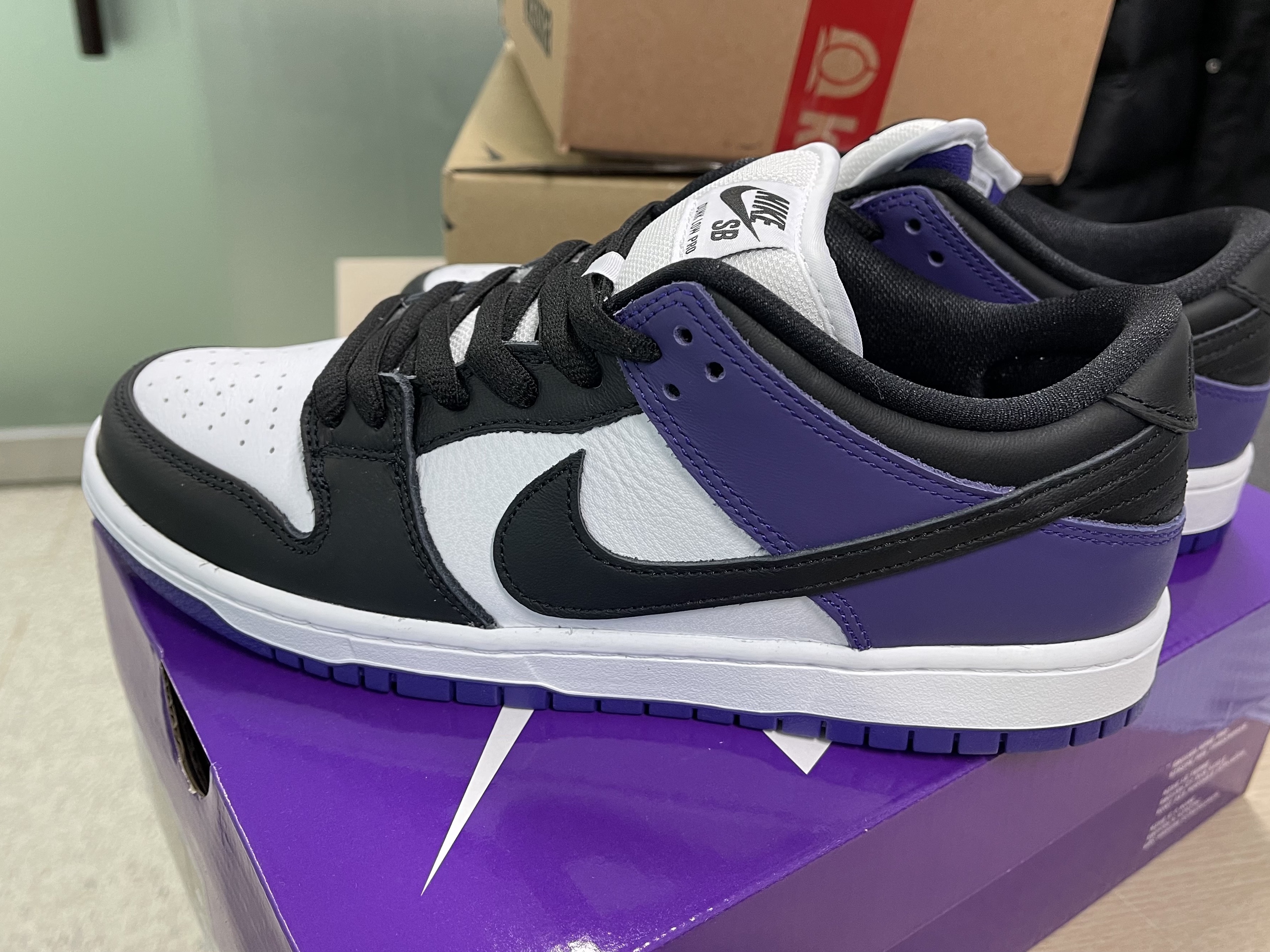 Nike SB Dunk Low Pro Court Purple 착용 스타일