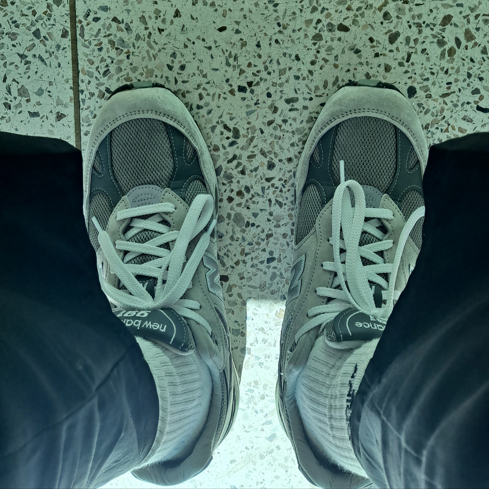 New Balance 991 Made in UK Grey 착용 스타일