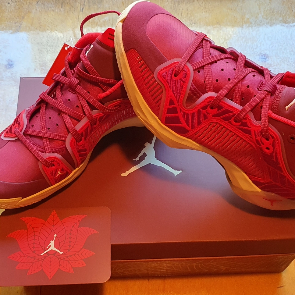 (W) Jordan XXXVII Low PF Team Red 착용 스타일
