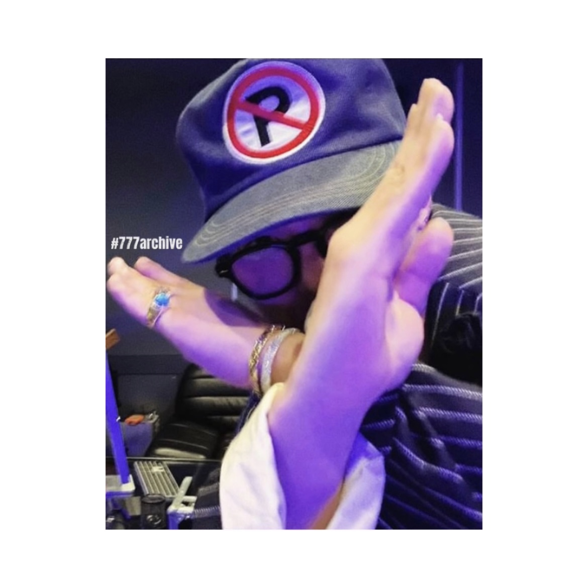 Peaceminusone 5 Panel Ball Cap #1 Blue 착용 스타일 - 2