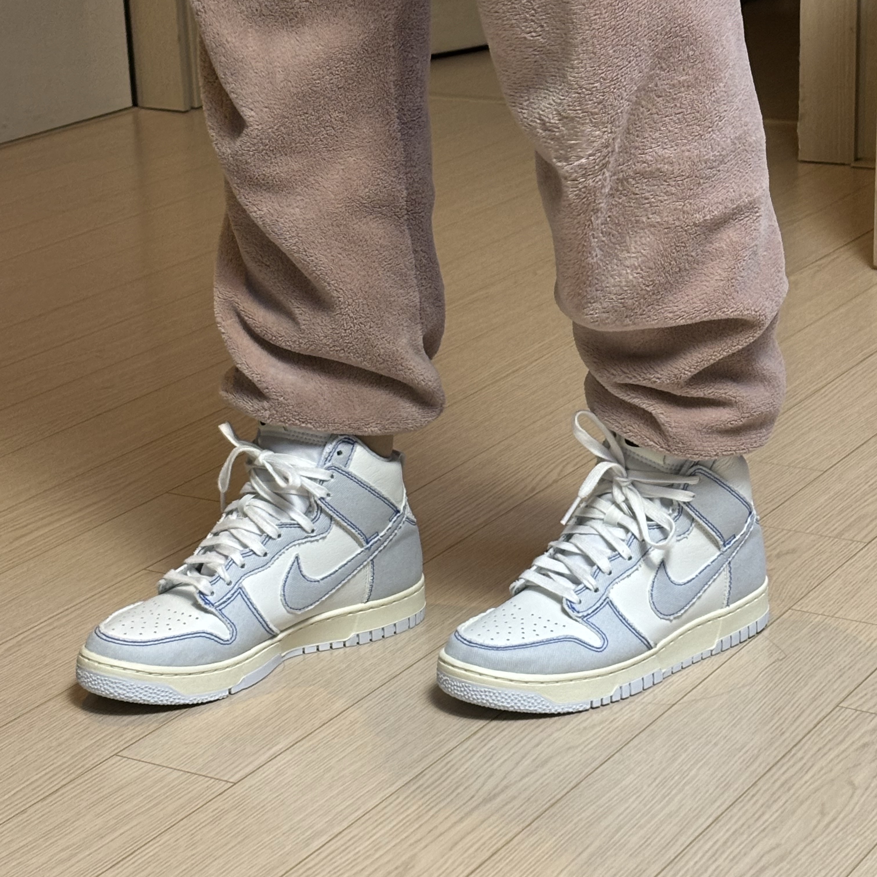 Nike Dunk High 1985 Royal Blue 착용 스타일 - 3