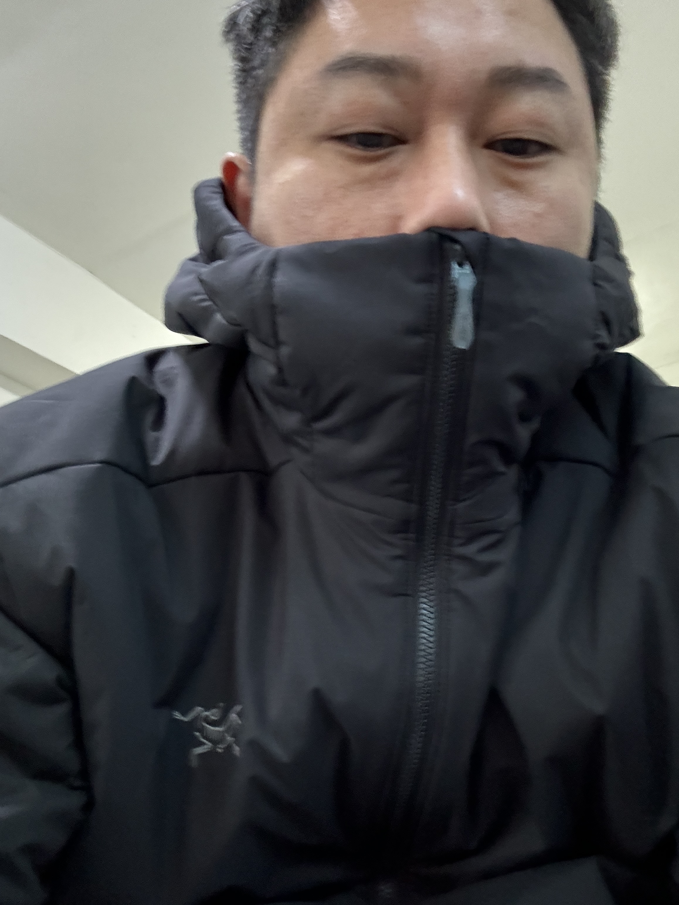 Arc'teryx Atom Heavyweight Hoody Black 착용 스타일