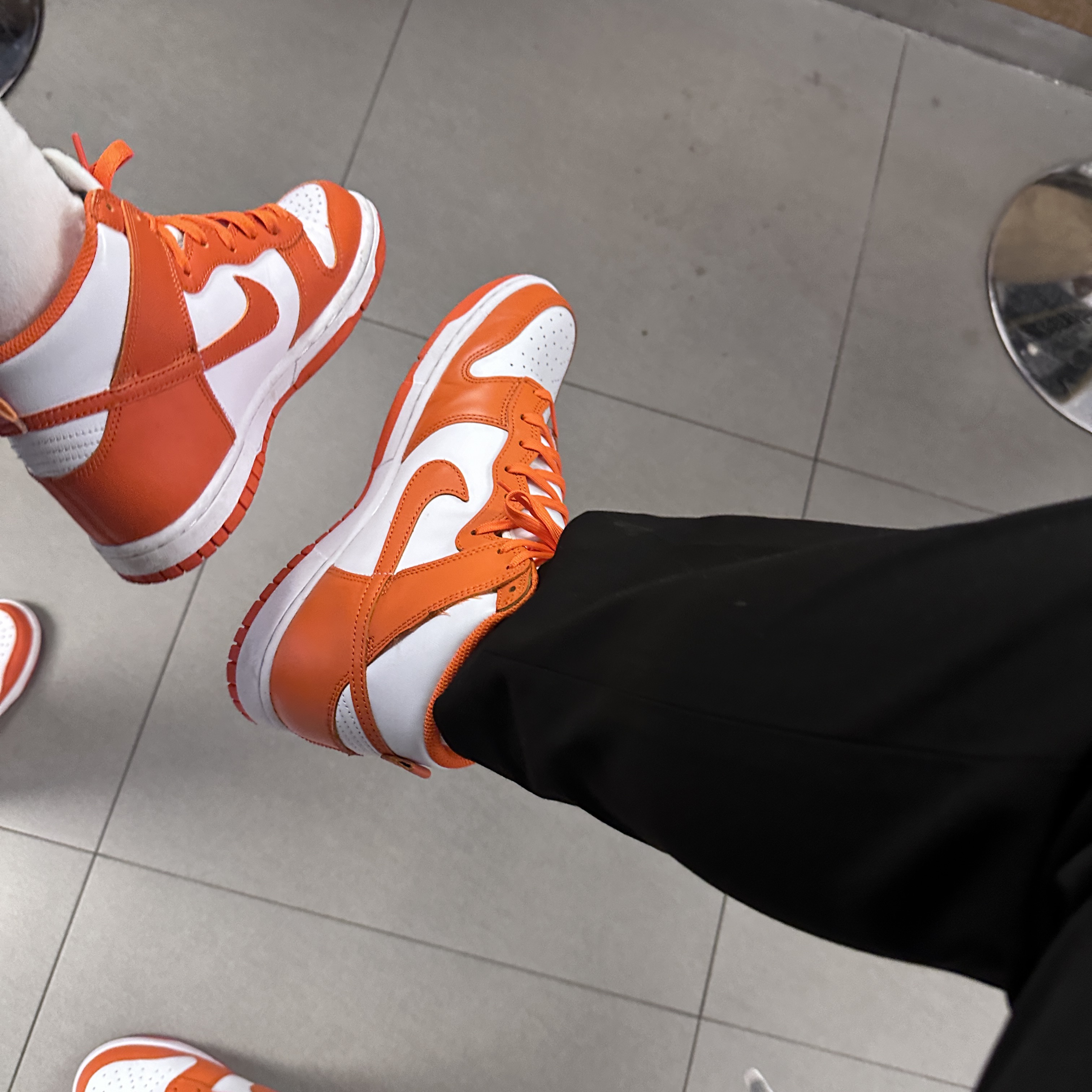 Nike Dunk High Retro Orange Blaze 착용 스타일