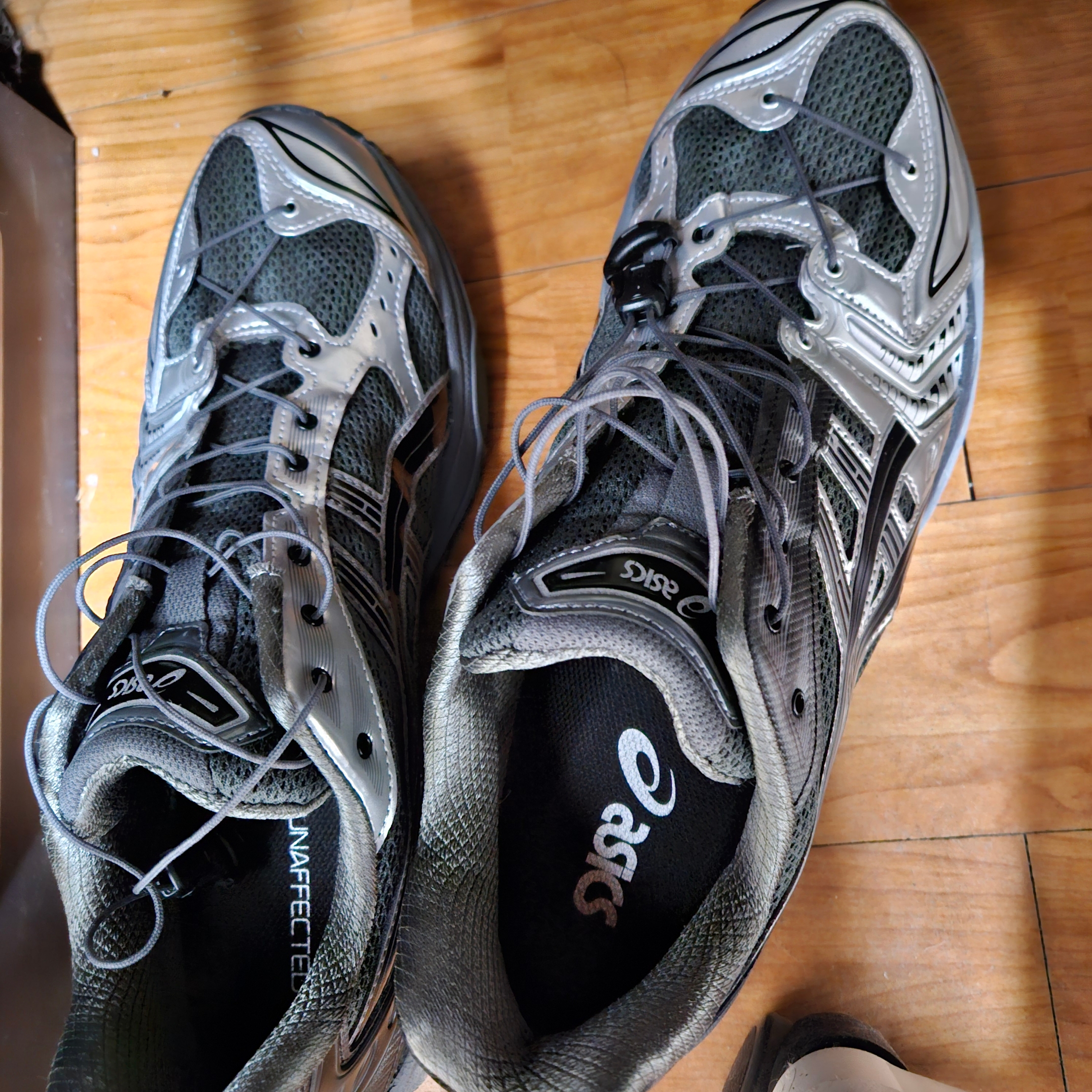 Asics x Unaffected Gel-Kayano 14 Silver Moon 착용 스타일