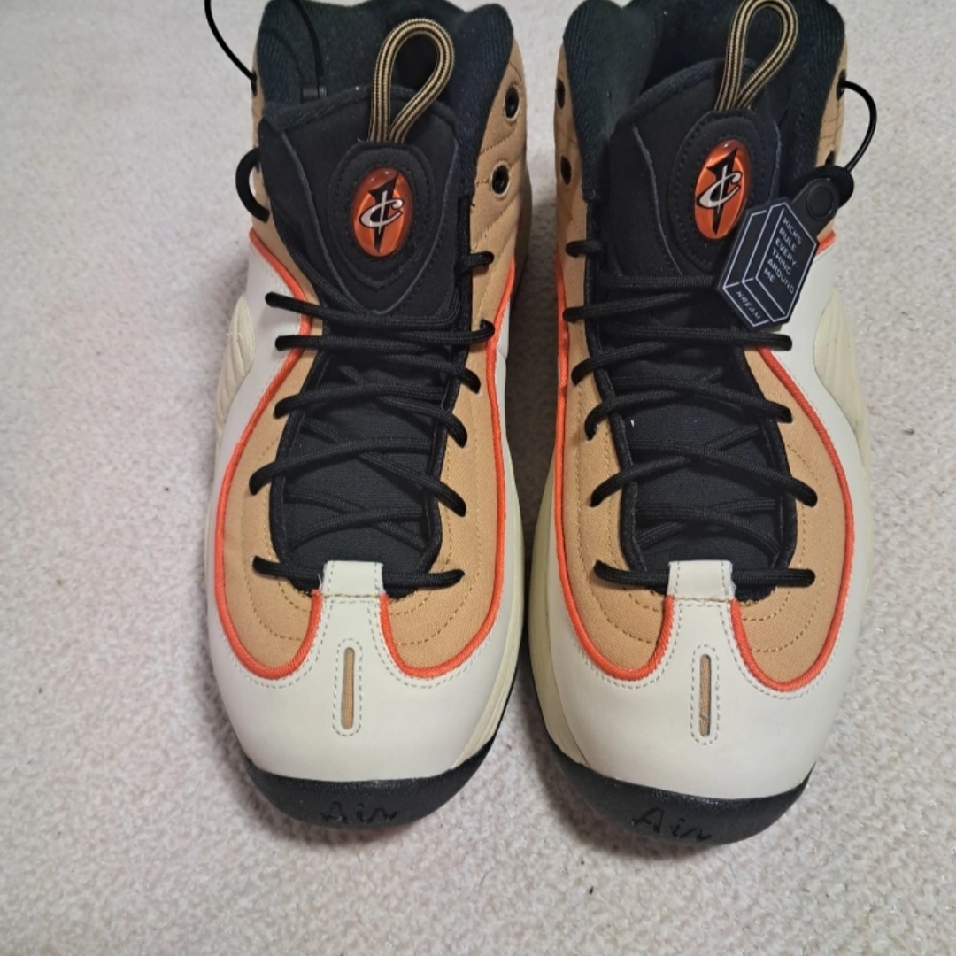 Nike Air Penny II Wheat Gold and Safety Orange 착용 스타일 - 1