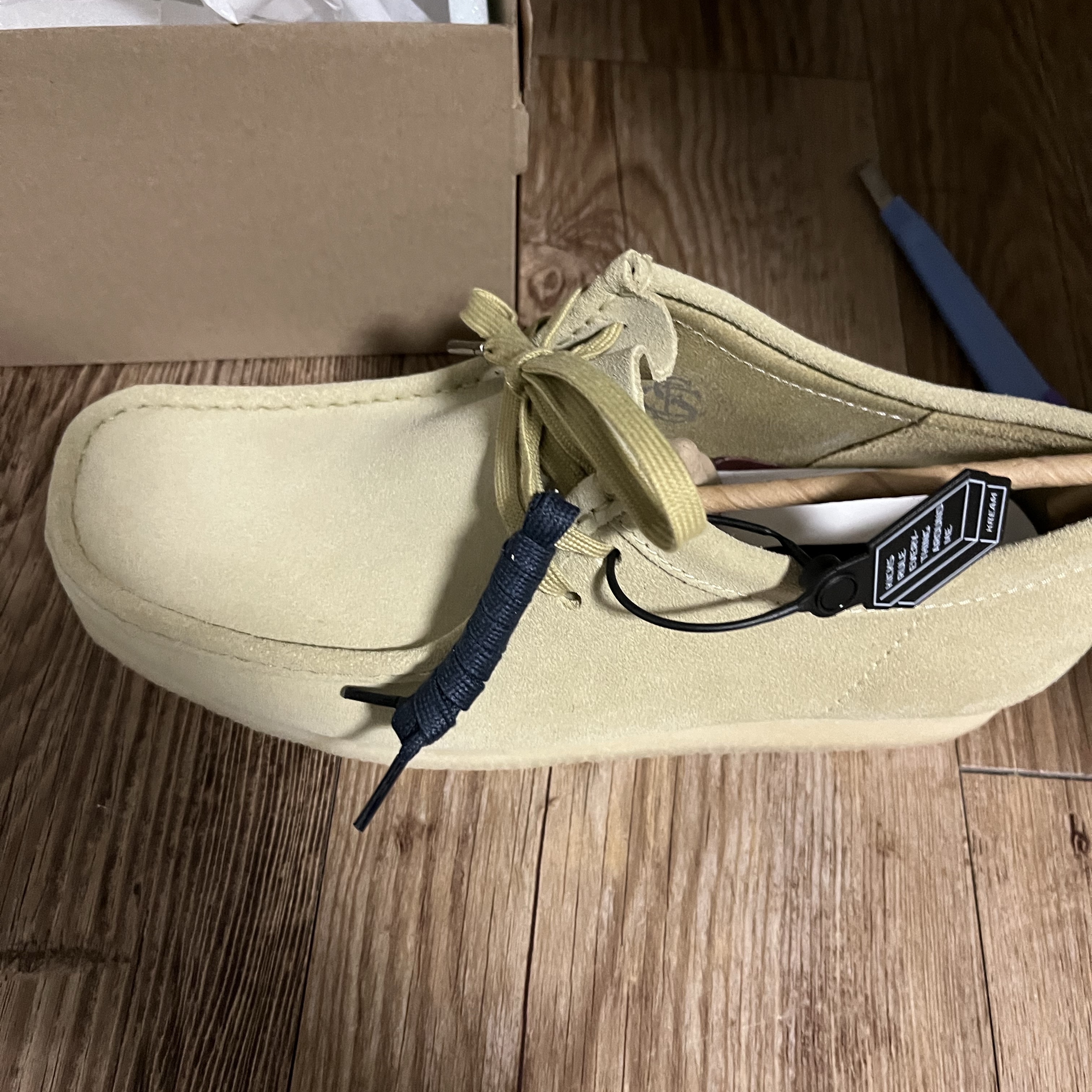 Clarks Wallabee Maple Suede 착용 스타일