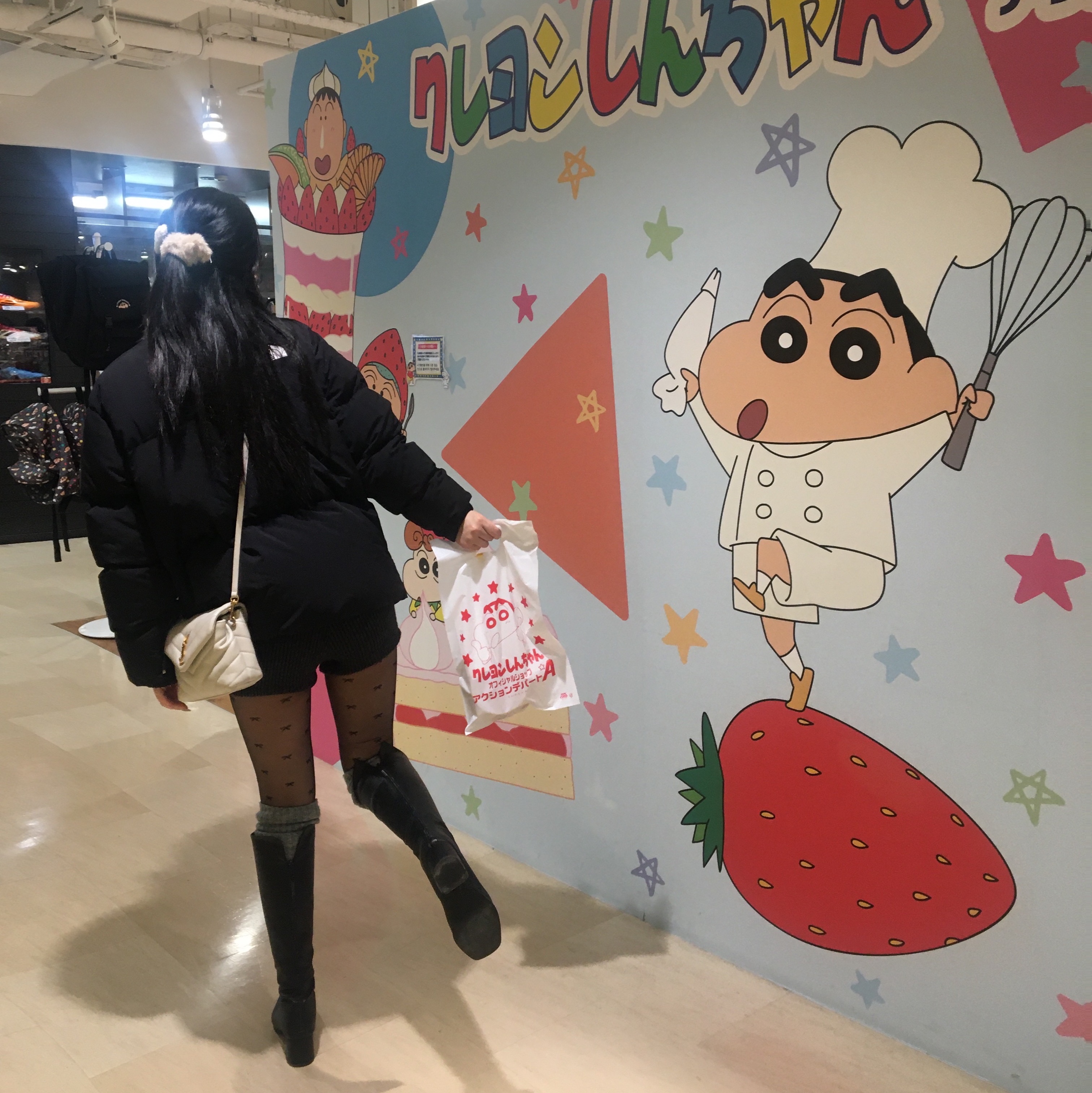 The North Face White Label Neo Puffy Down Jacket Black, Saint Laurent Bronze Monogram Loulou Toy Bag in Matelasse Y Leather Blanc Vintage 착용 스타일
