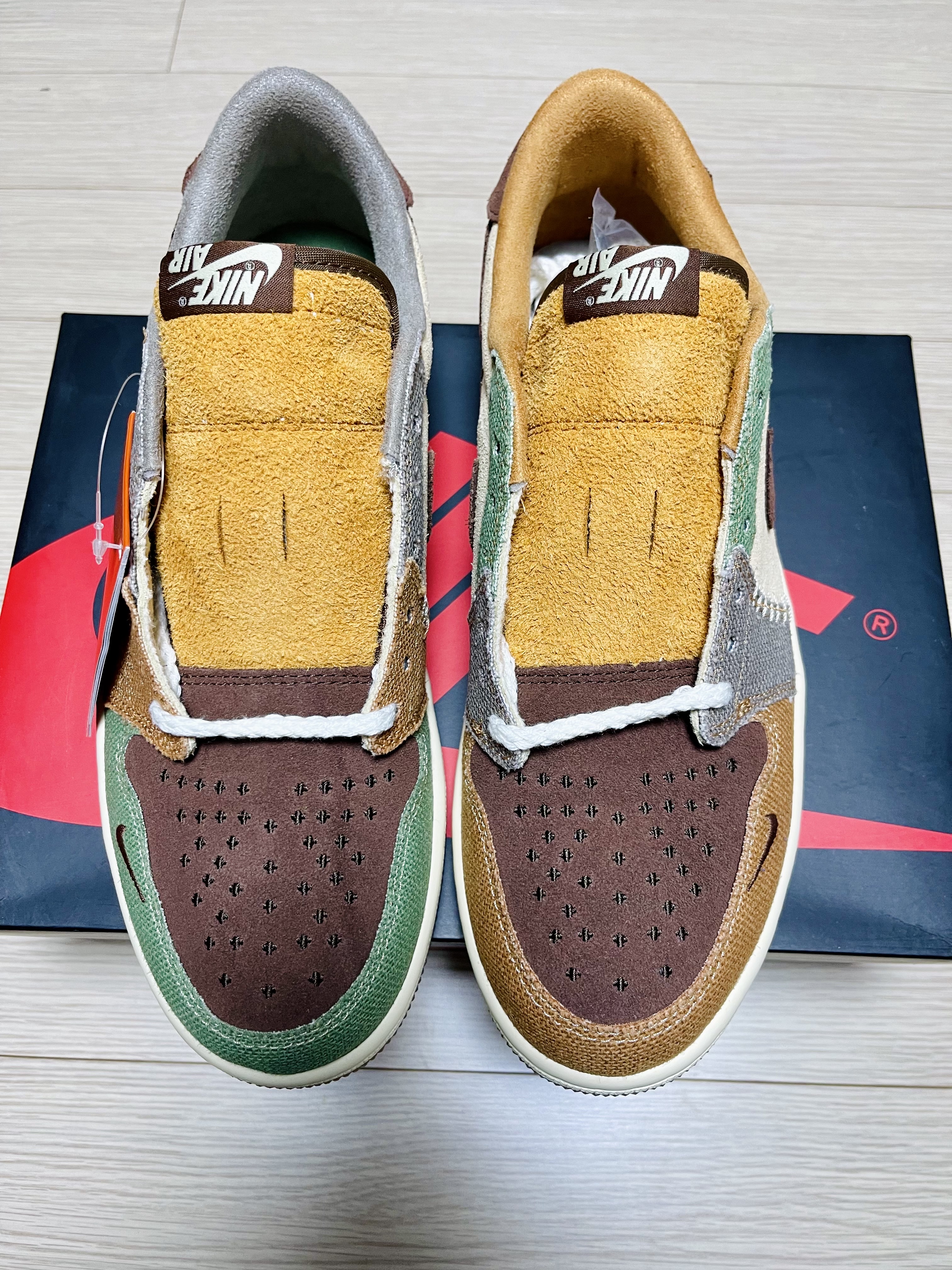 Jordan 1 x Zion Williamson Retro Low OG Flax and Oil Green 착용 스타일 - 1