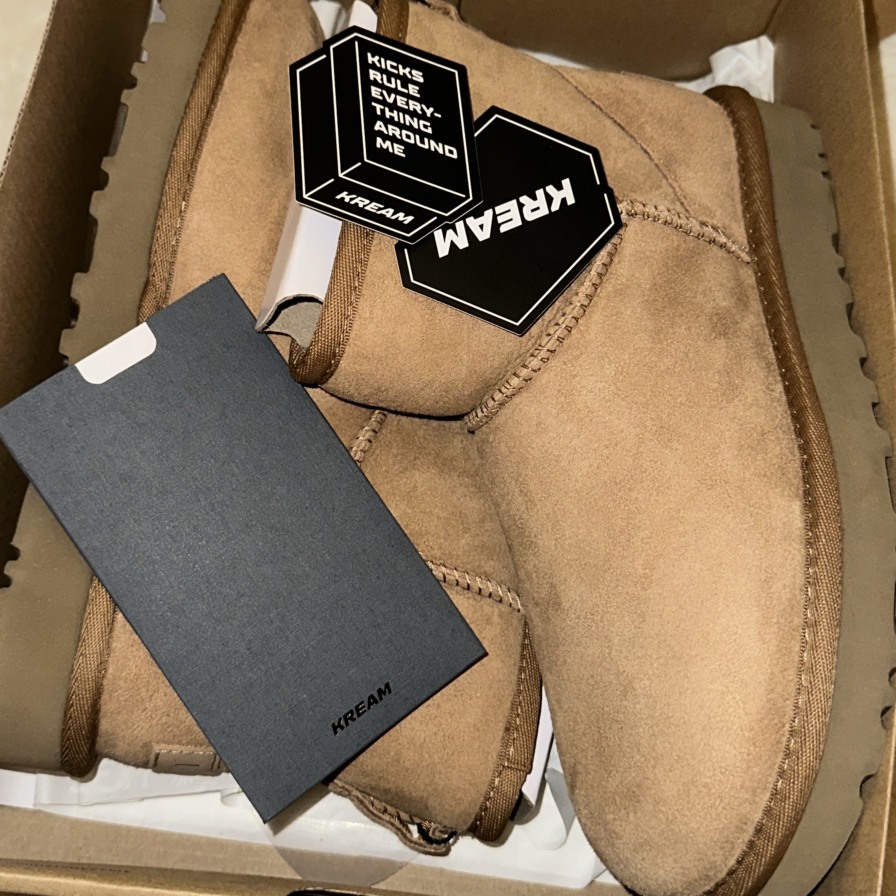 (W) UGG Classic Mini II Boots Chestnut 착용 스타일 - 3